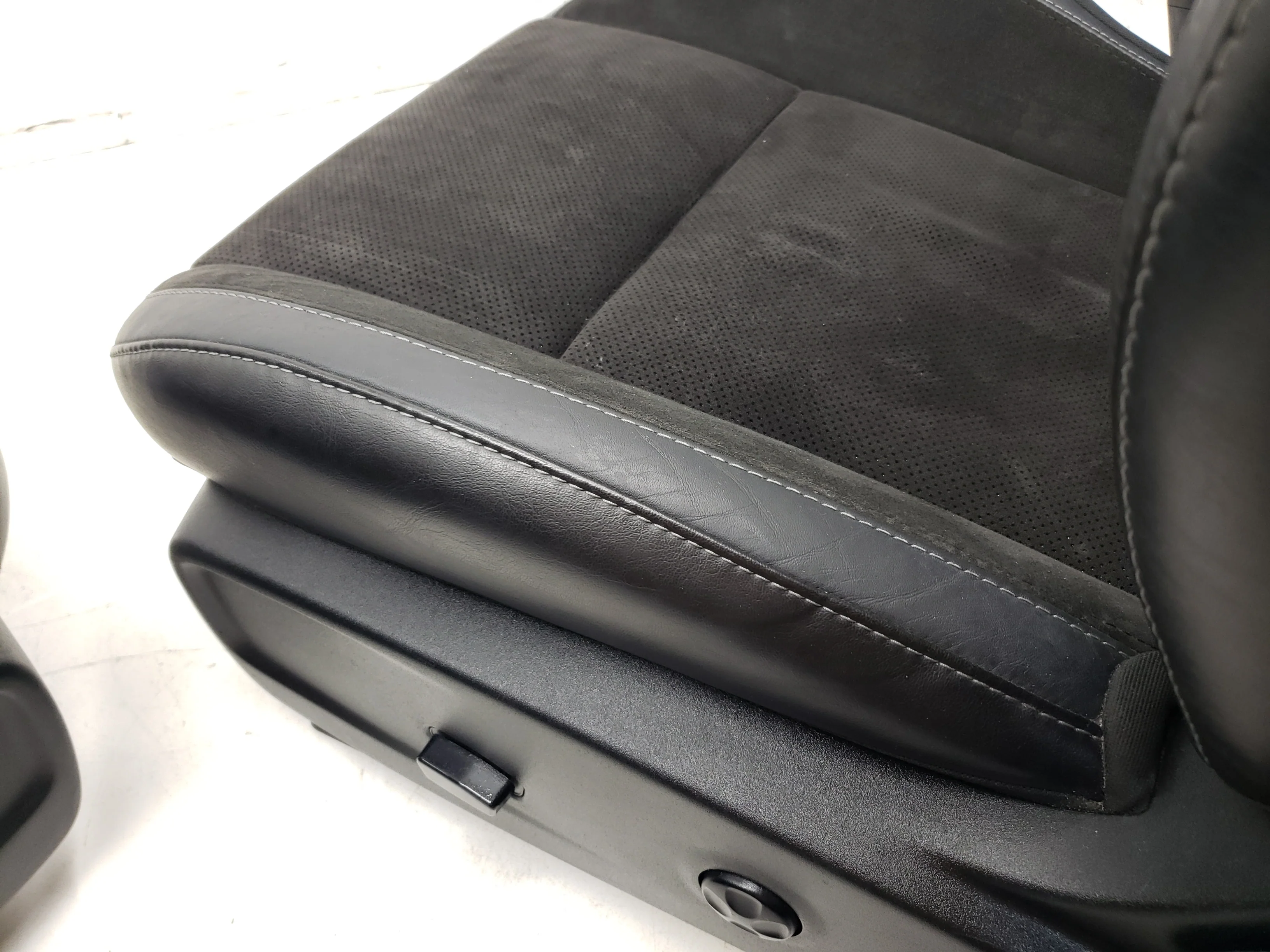 Dodge Challenger Seats, SRT 2008-2024 Heated Cooled Leather #1630 - Image 11