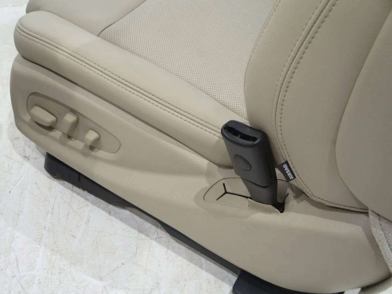 2013 - 2019 Cadillac ATS Seats, Sedan, Light Tan Leather #340r - Image 11