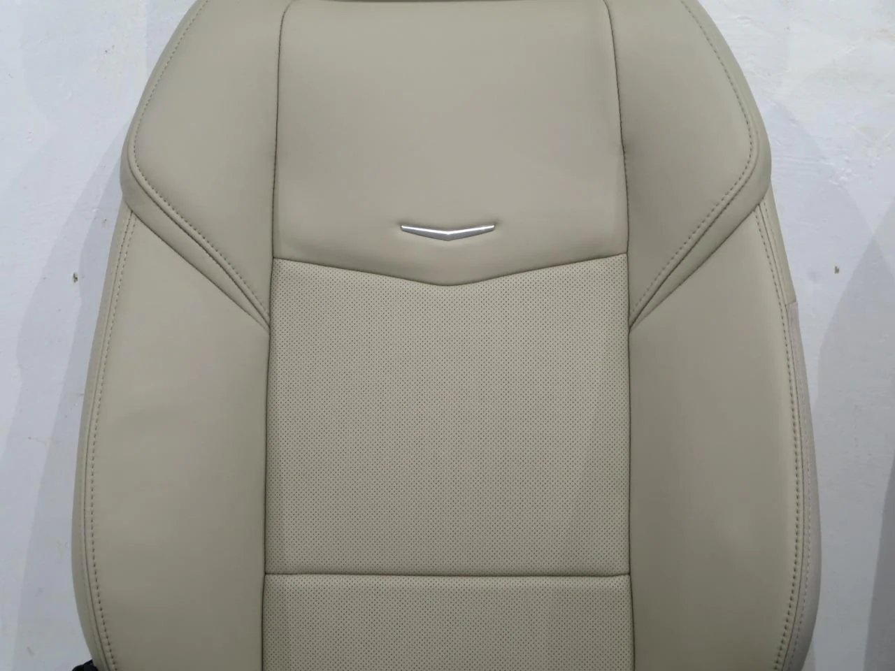 2013 - 2019 Cadillac ATS Seats, Sedan, Light Tan Leather #340r - Image 4