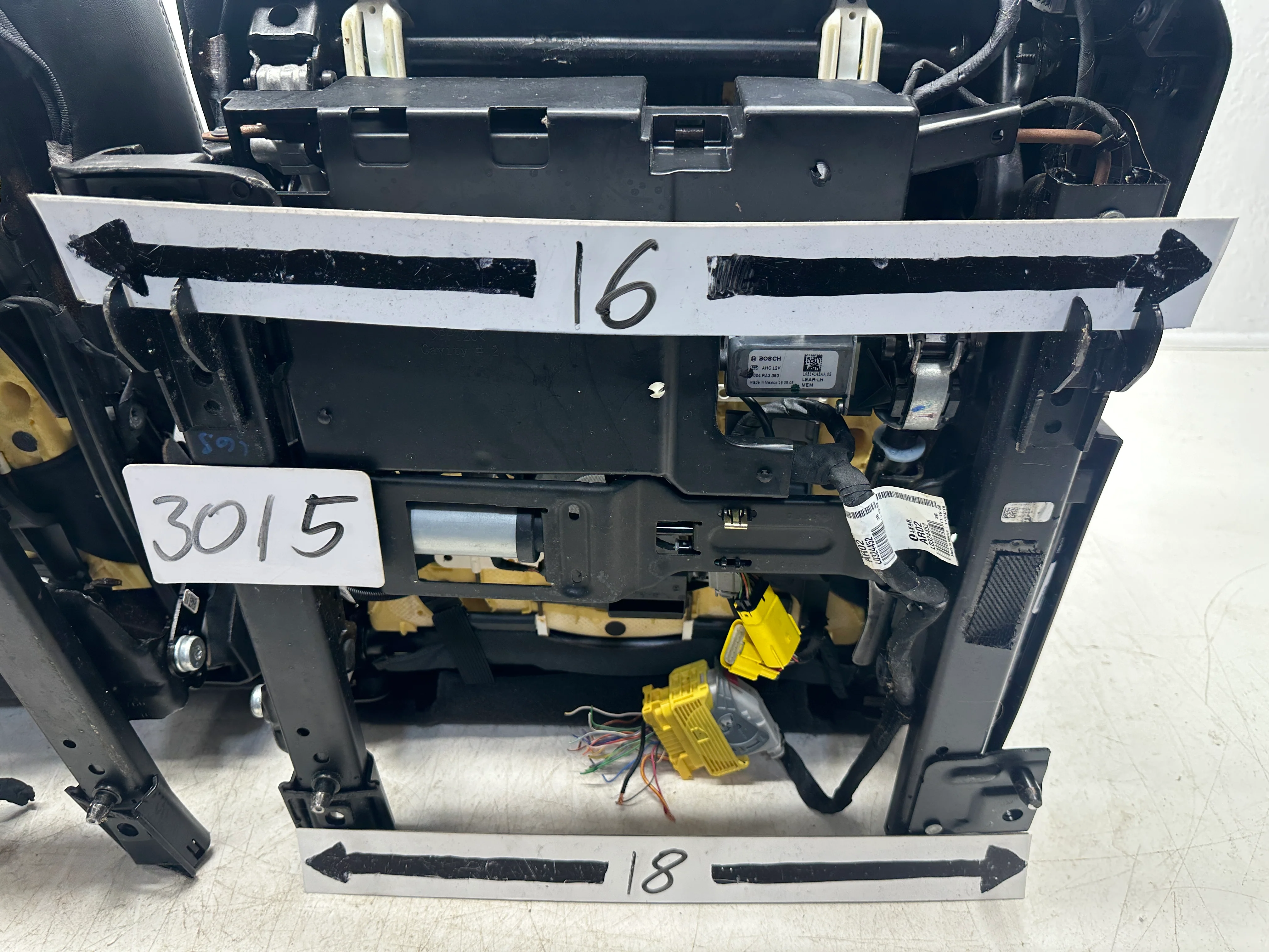 2015 - 2020  Yukon Denali Front Seats, GMC Black Leather, Heated & Cooled #3015 - Image 16