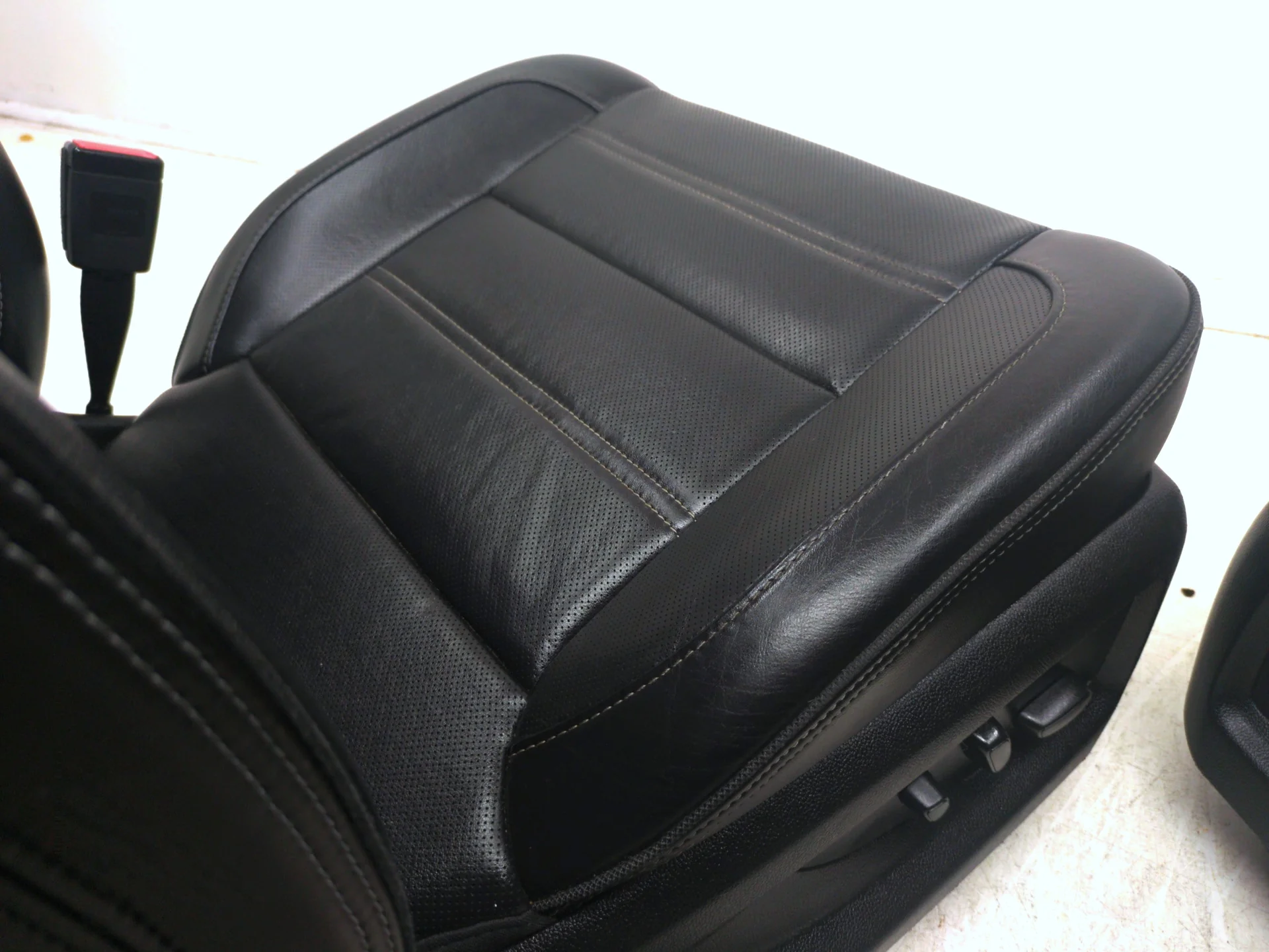 2016 - 2019 GMC Sierra Denali Front Seats, Black Leather, Heated & Cooled #1467 - Image 11