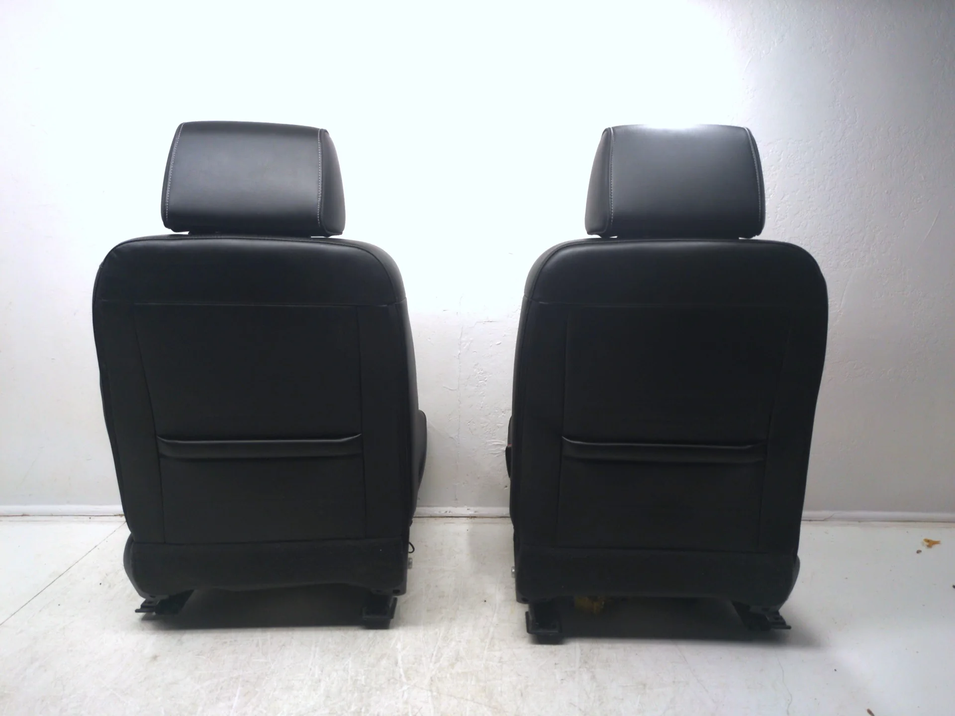 2016 - 2019 GMC Sierra Denali Front Seats, Black Leather, Heated & Cooled #1467 - Image 18