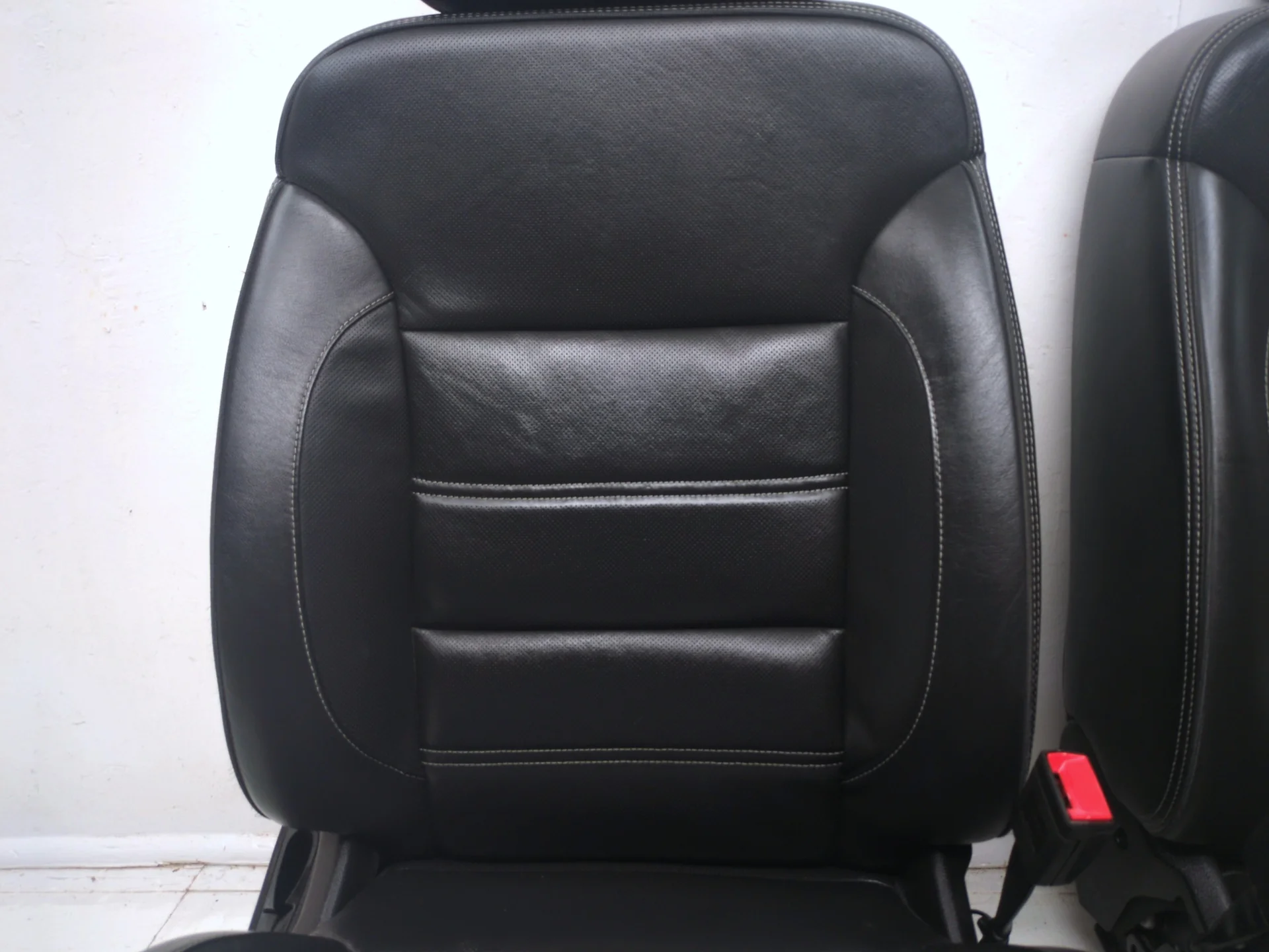 2016 - 2019 GMC Sierra Denali Front Seats, Black Leather, Heated & Cooled #1467 - Image 3