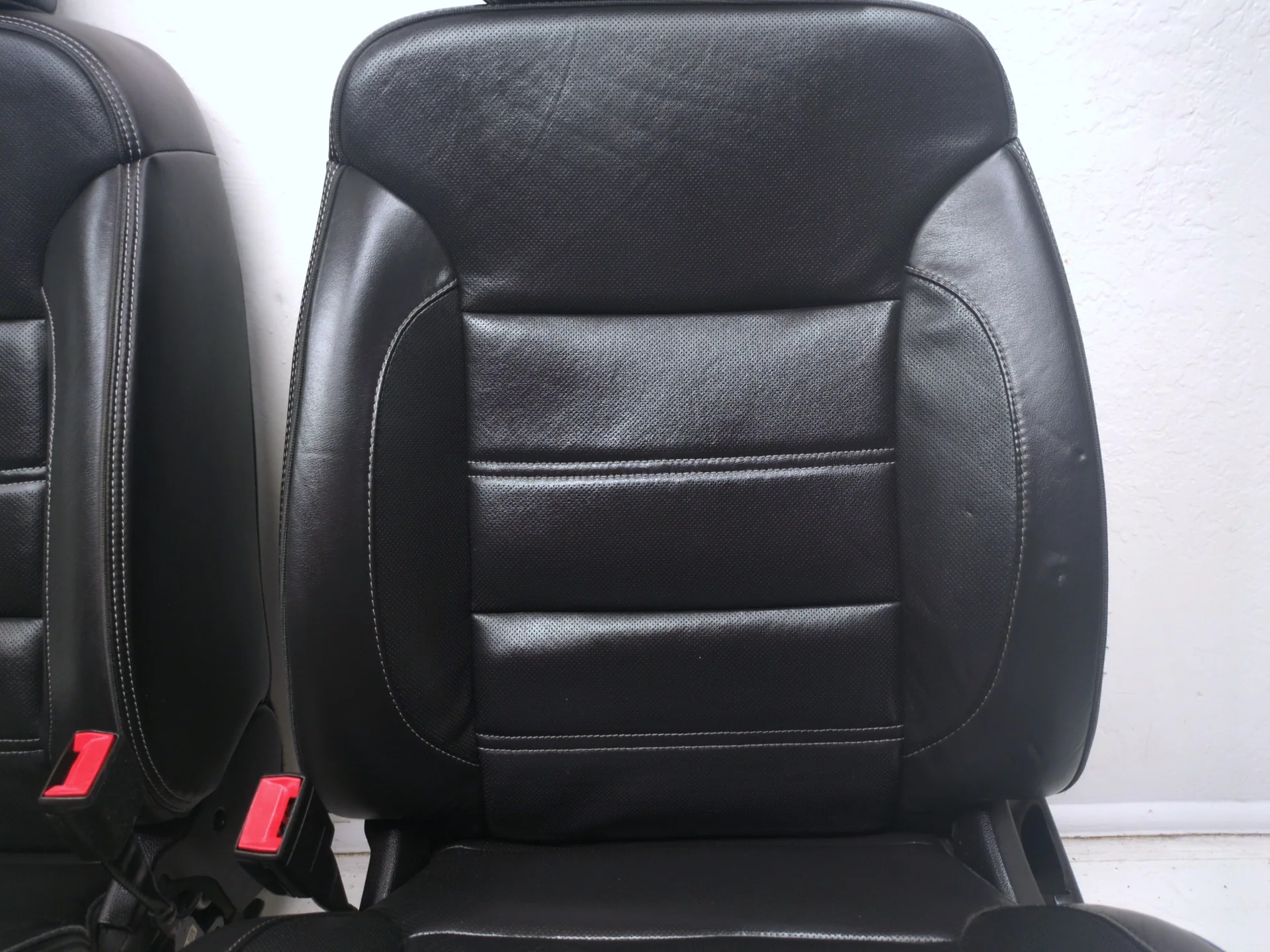 2016 - 2019 GMC Sierra Denali Front Seats, Black Leather, Heated & Cooled #1467 - Image 4