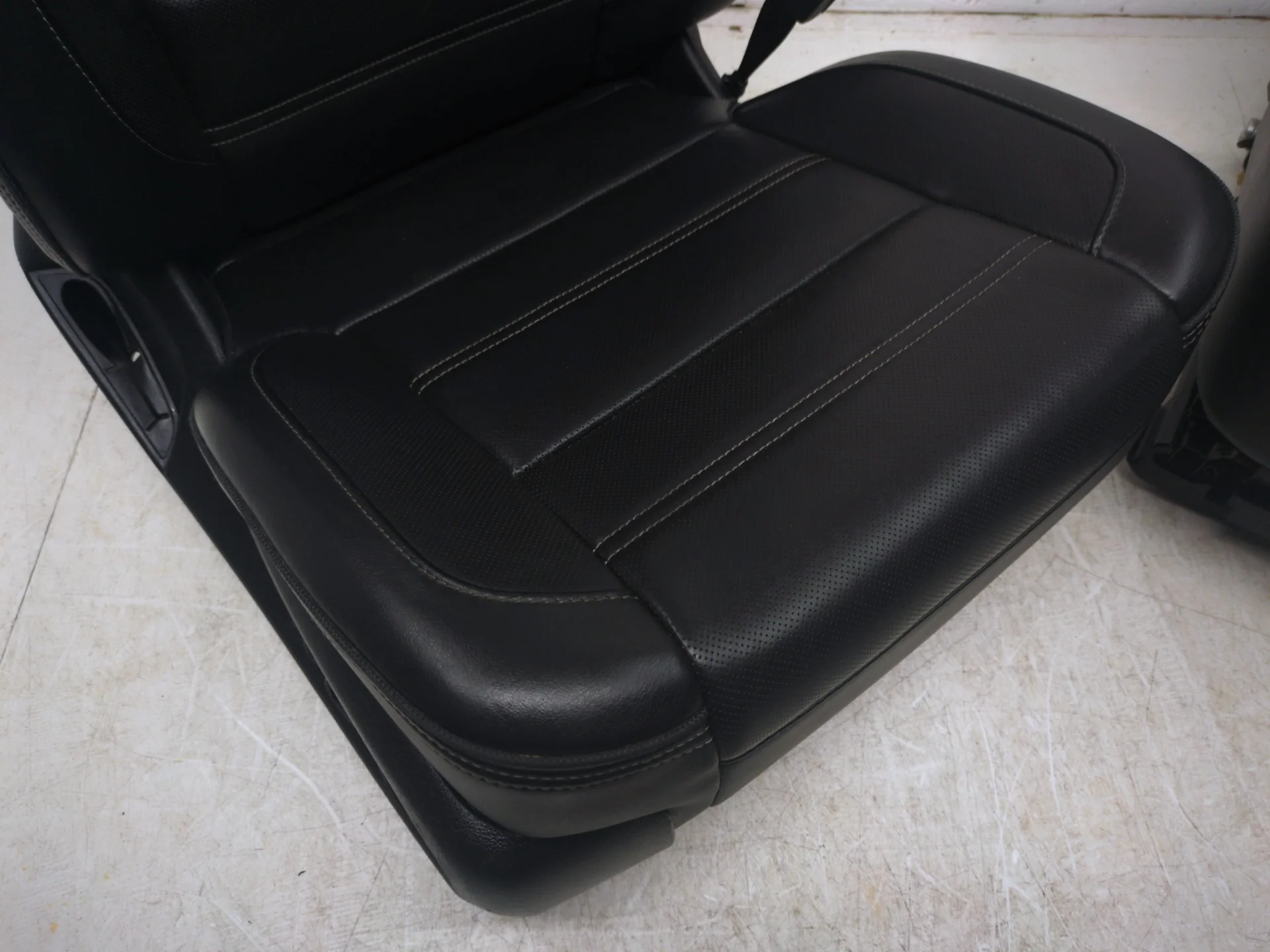 2016 - 2019 GMC Sierra Denali Front Seats, Black Leather, Heated & Cooled #1467 - Image 7