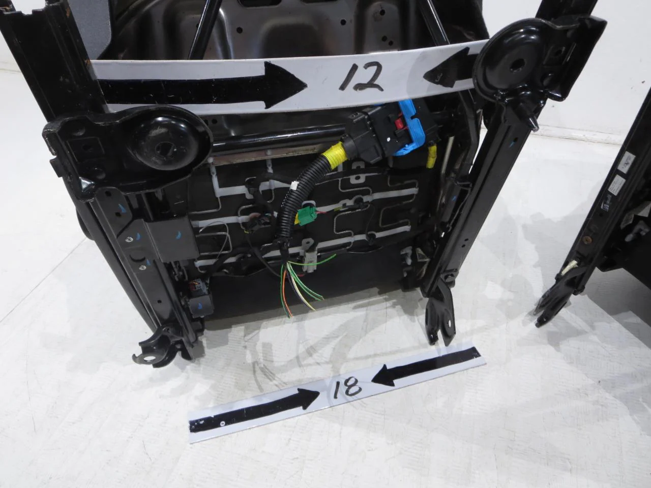 2016 - 2023 Fiat 500x Seats, Heated Black Leather, Lounge #958r - Image 16