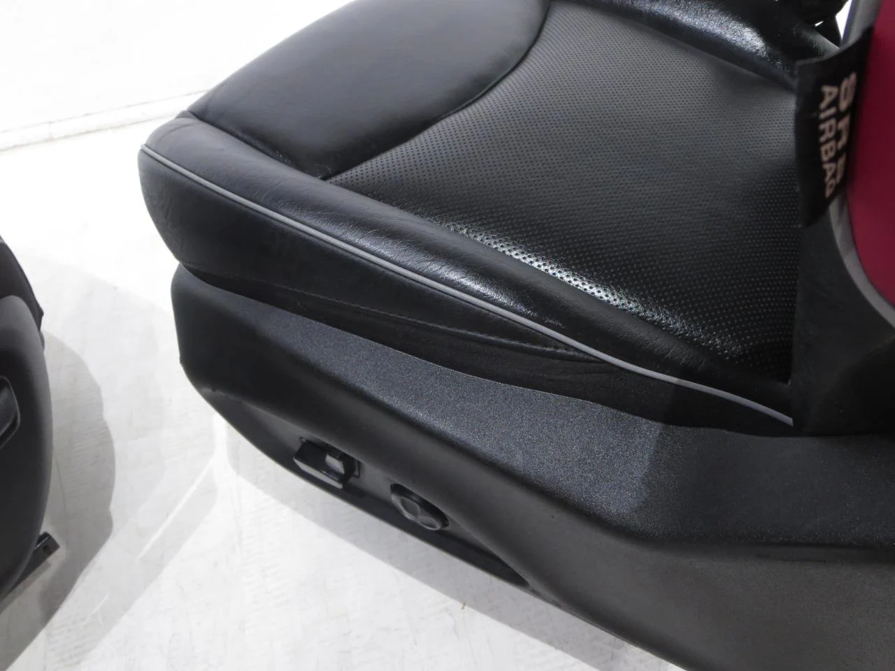 2016 - 2023 Fiat 500x Seats, Heated Black Leather, Lounge #958r - Image 9