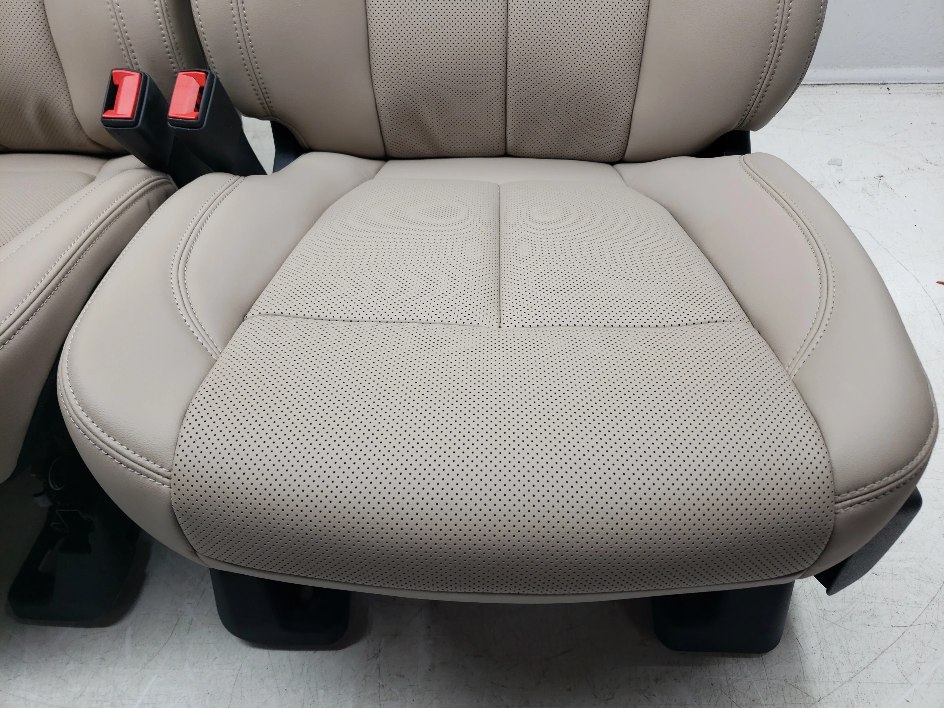 2018 - 2024 Ford Expedition Leather Seats, Power Heated Cooled, Tan #1486 - Image 3