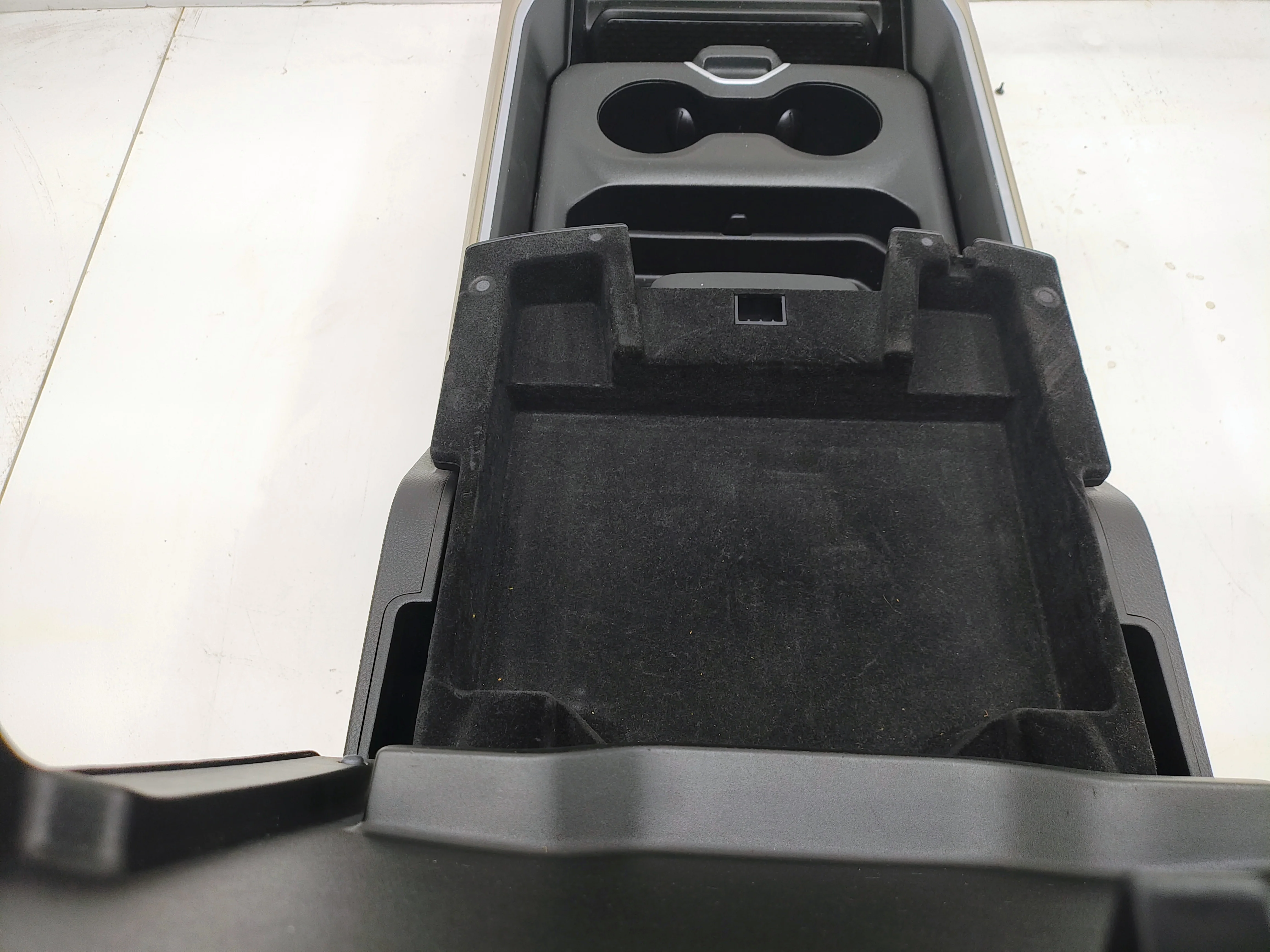 Ram Center Console 1500 DT, 2019 - 2026 Laramie Sport Black & Gold #1628 - Image 18