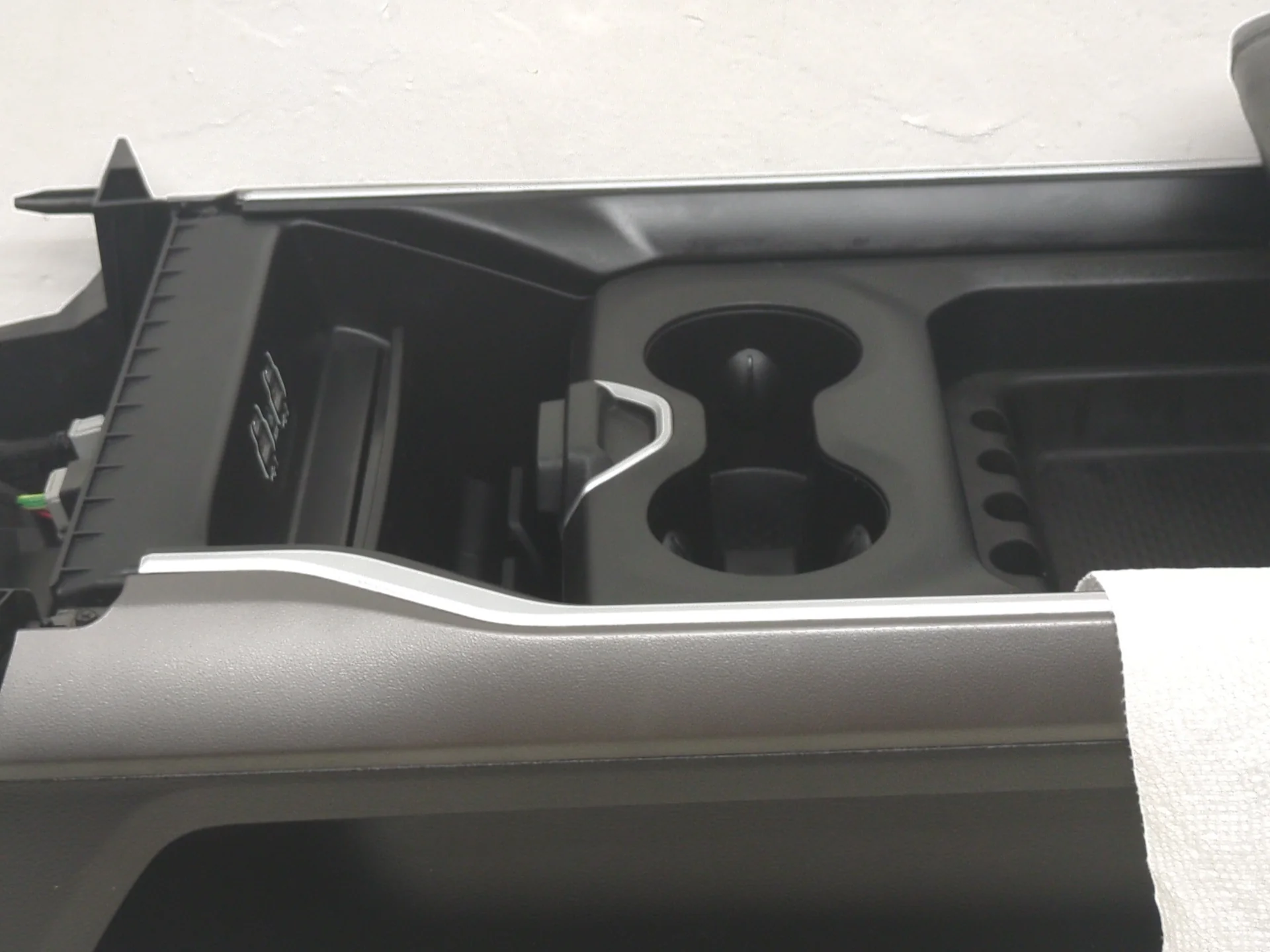 2019 - 2024 Dodge Ram Center Console, Big Horn 1500 DT #1838 - Image 17