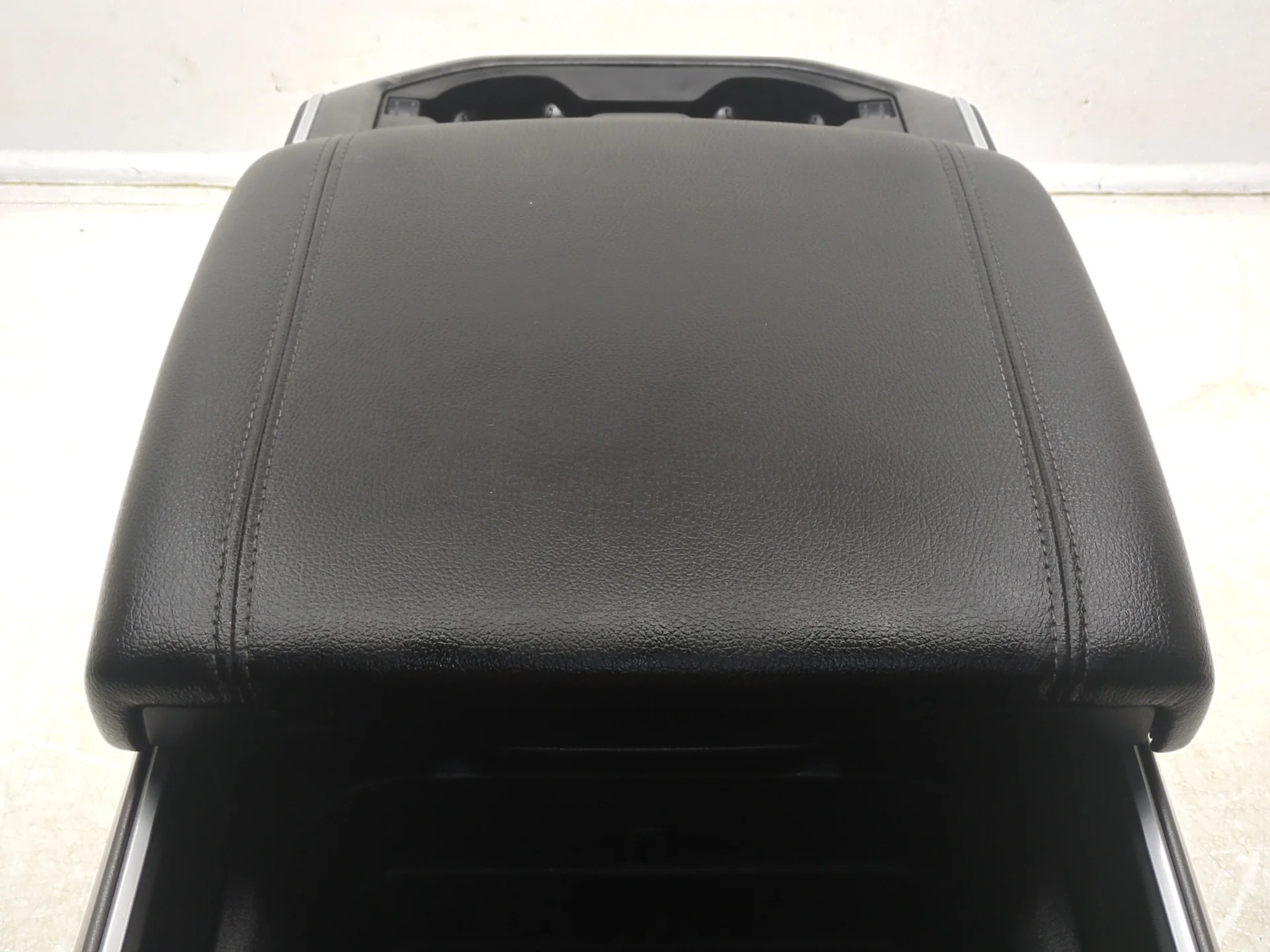 2019 - 2024 Dodge Ram Center Console, Big Horn 1500 DT #1838 - Image 6