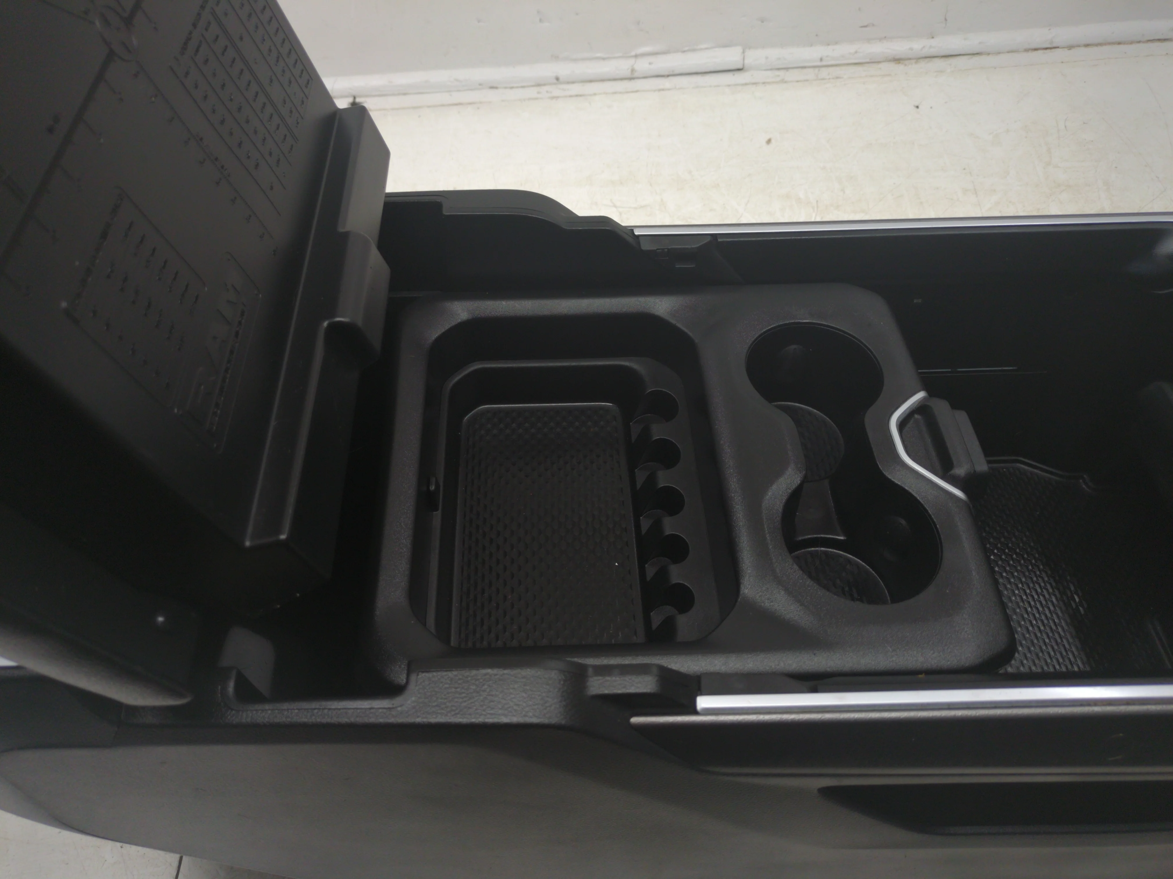 2019 - 2024 Dodge Ram Center Console, 1500 DT, Big Horn, Black & Gray. #1787 - Image 13