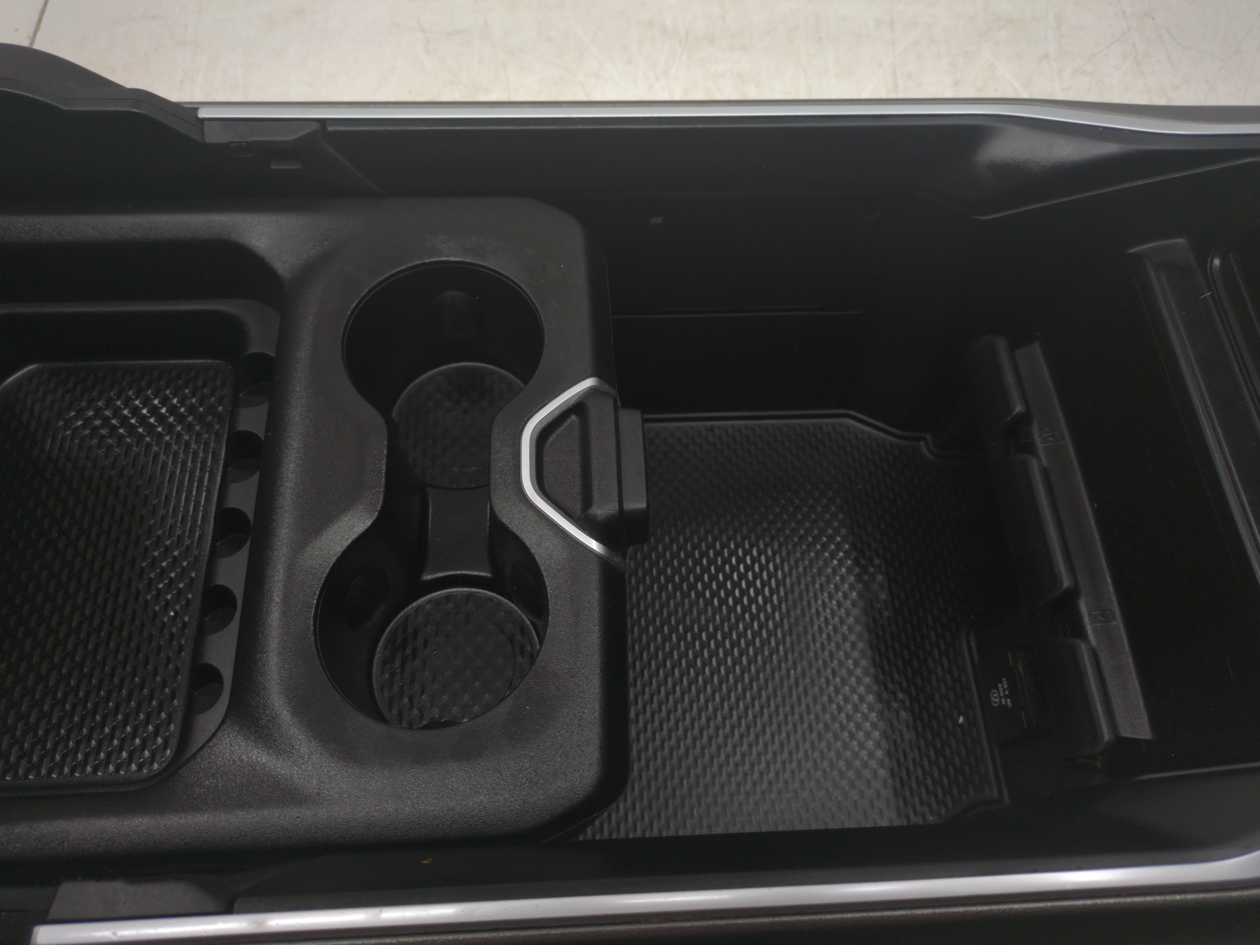 2019 - 2024 Dodge Ram Center Console, 1500 DT, Big Horn, Black & Gray. #1787 - Image 16