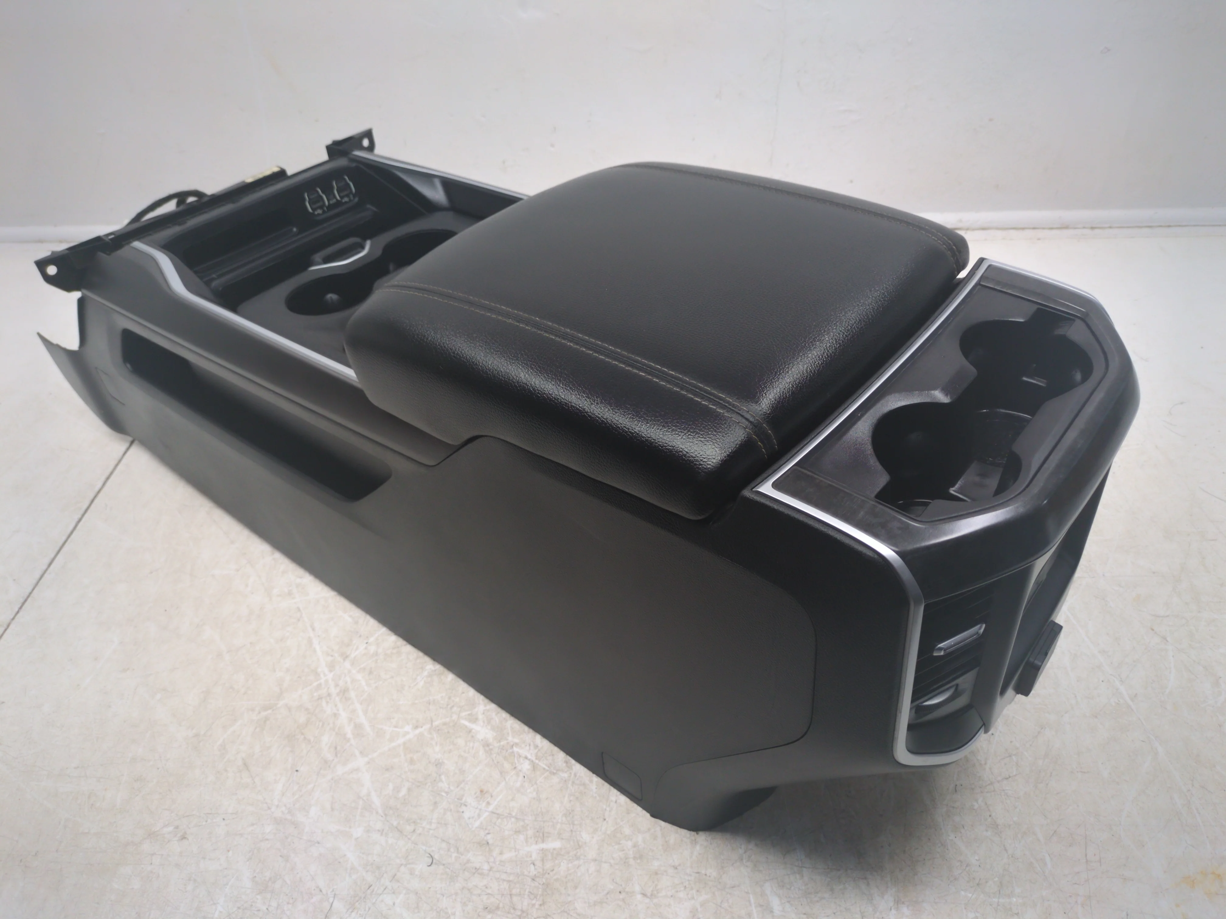 2019 - 2024 Dodge Ram Center Console, 1500 DT, Big Horn, Black & Gray. #1787 - Image 3