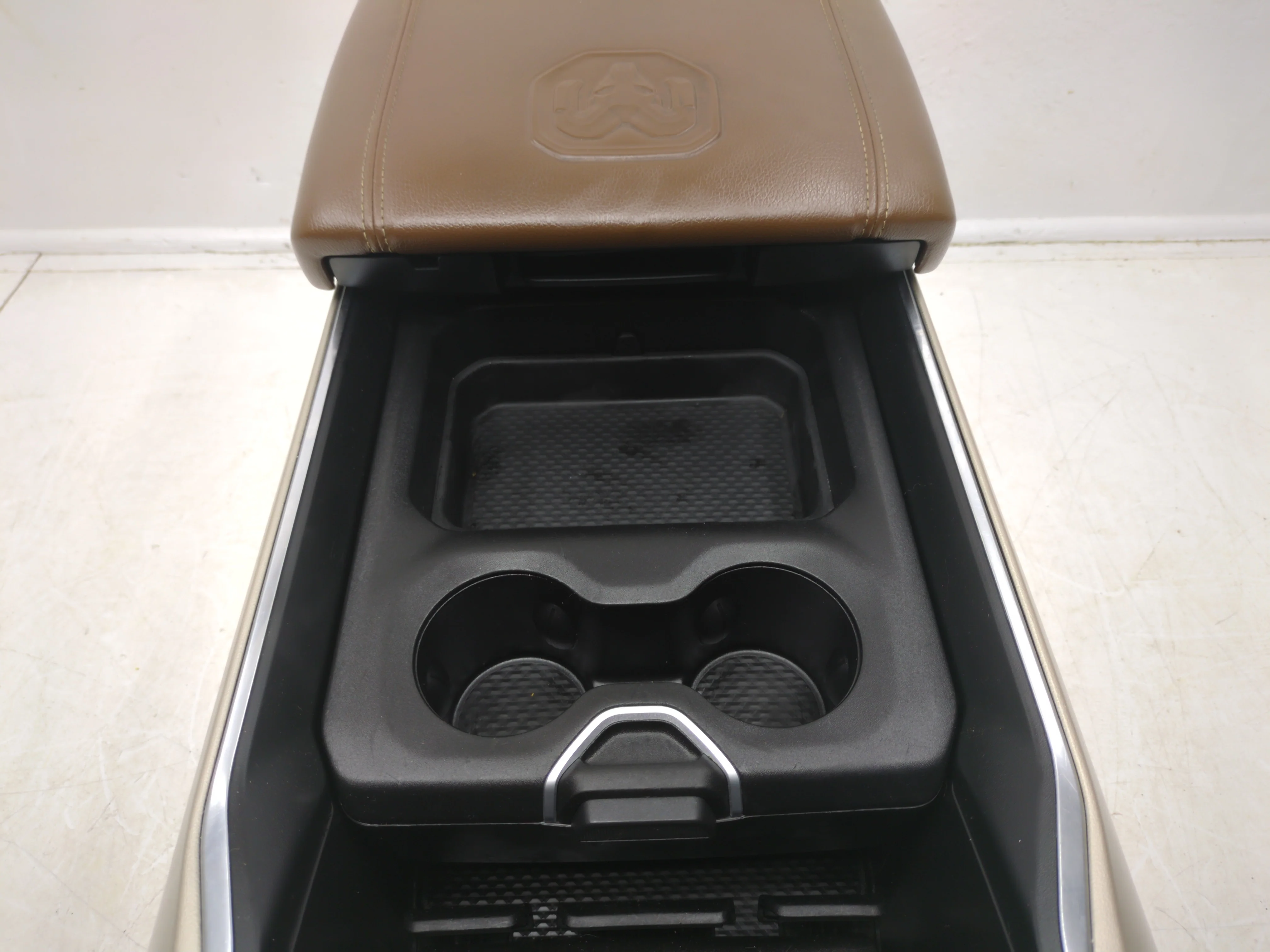 2019 - 2024 Dodge Ram Center Console, Laramie Mountain Brown 1500 DT #1765 - Image 4