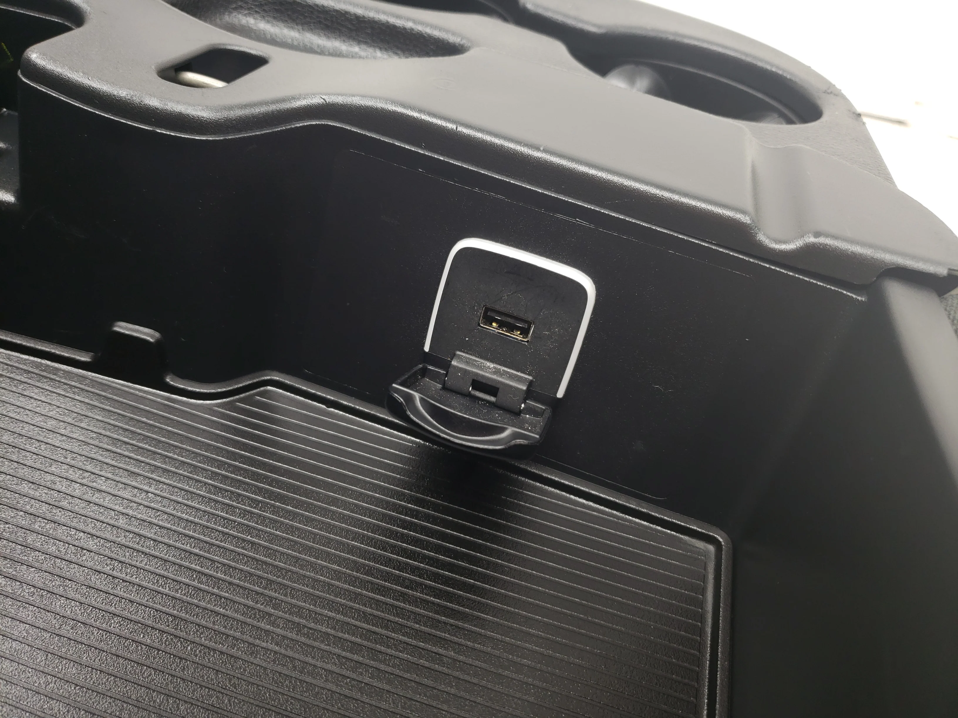 2019 - 2024 Dodge Ram Heavy Duty Jump Seat, Dark Gray Cloth w/ Rear AC Vents #1596 - Image 6