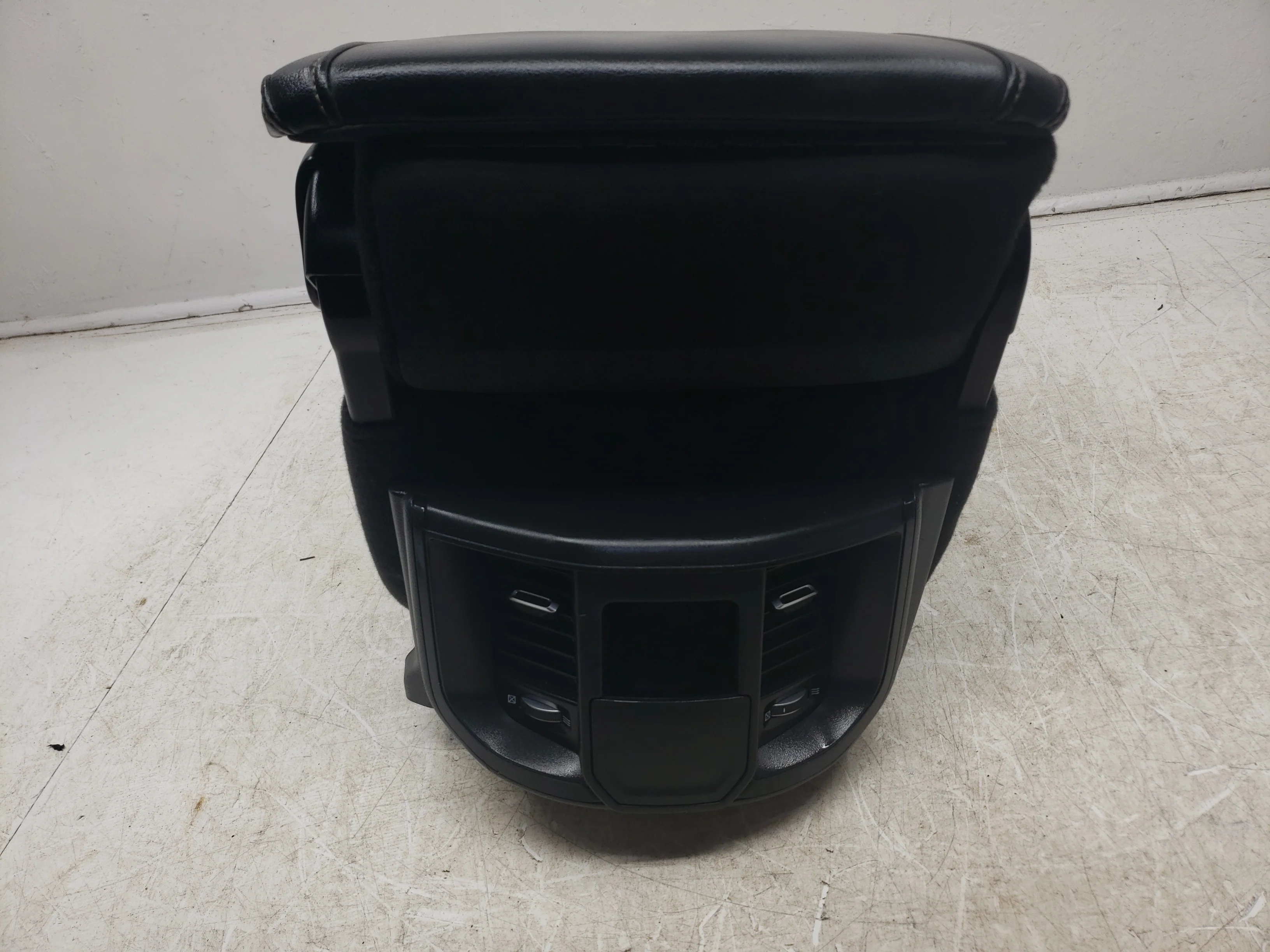 2019 - 2024 Dodge Ram Heavy Duty Jump Seat, Dark Gray Cloth w/ Rear AC Vents #1596 - Image 7