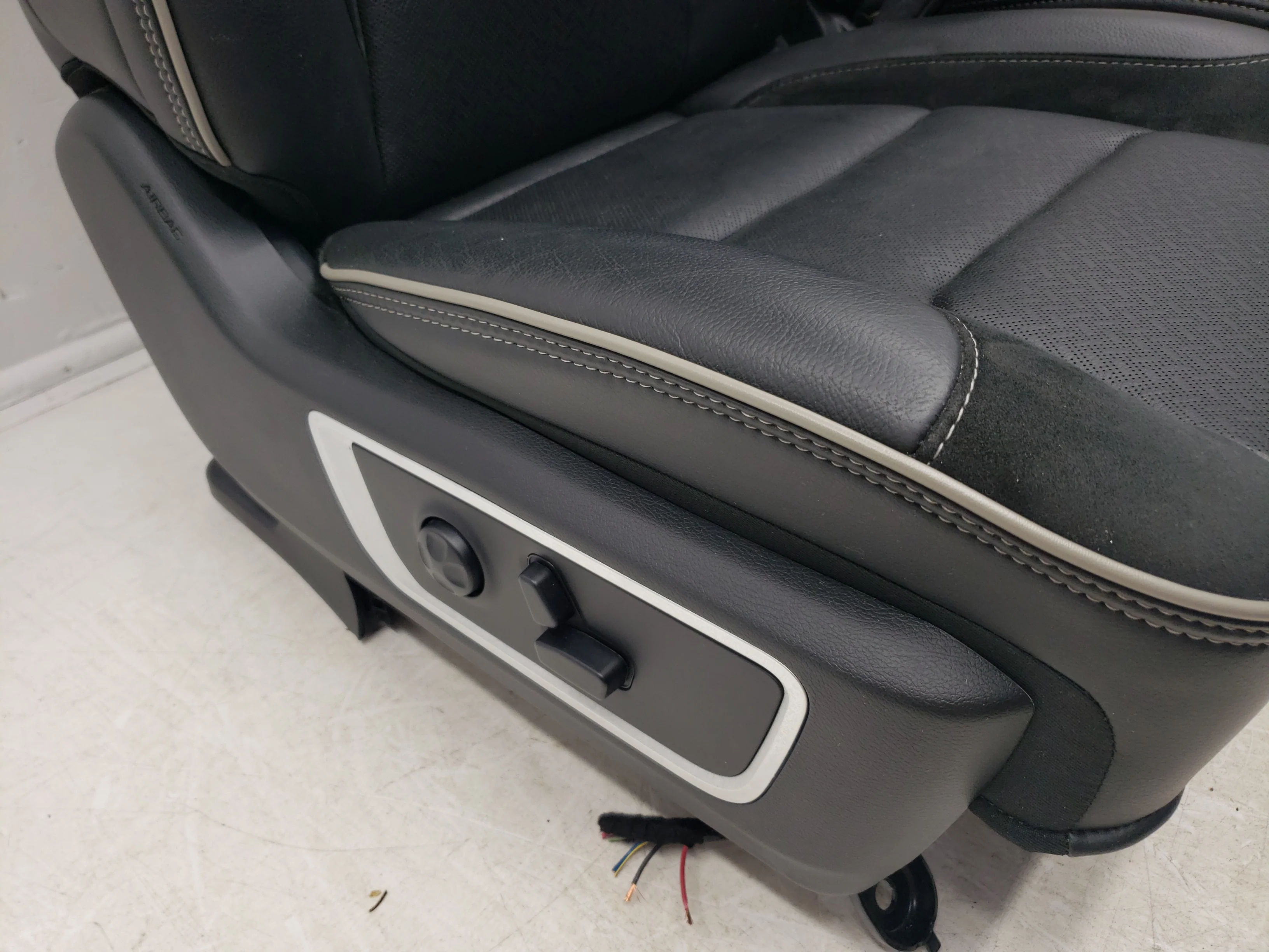 2019 - 2024 Dodge Ram Laramie Front Seats, Black Leather Suede, 1500 DT #1753 - Image 6