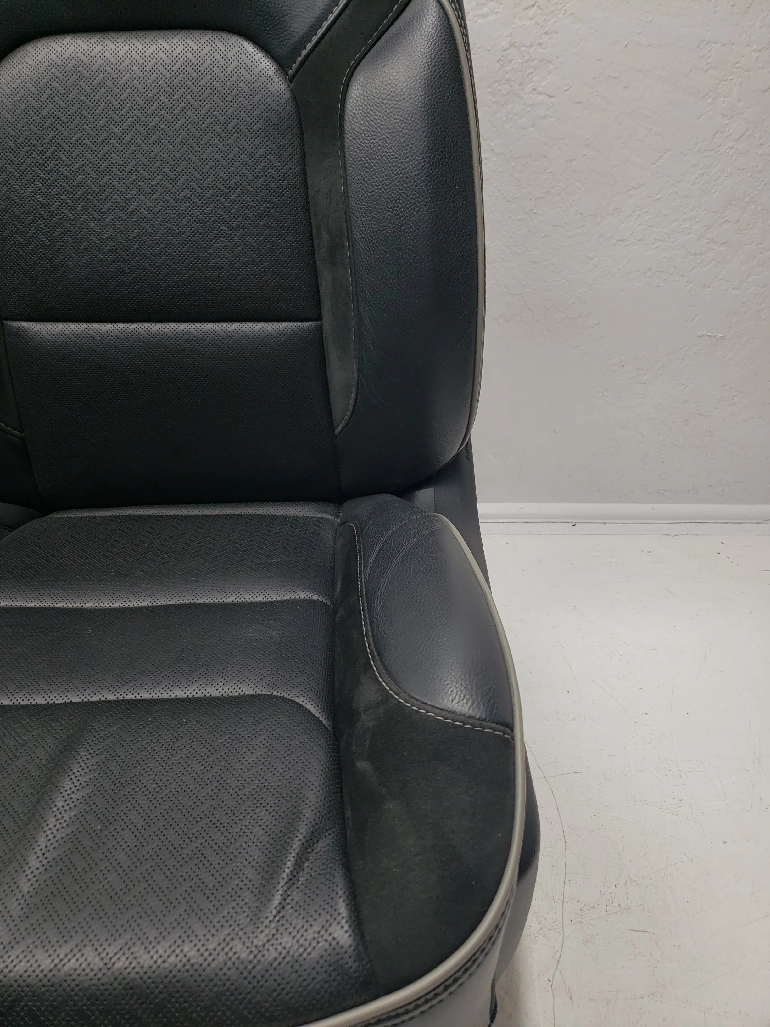 2019 - 2024 Dodge Ram Laramie Front Seats, Black Leather Suede, 1500 DT #1753 - Image 9