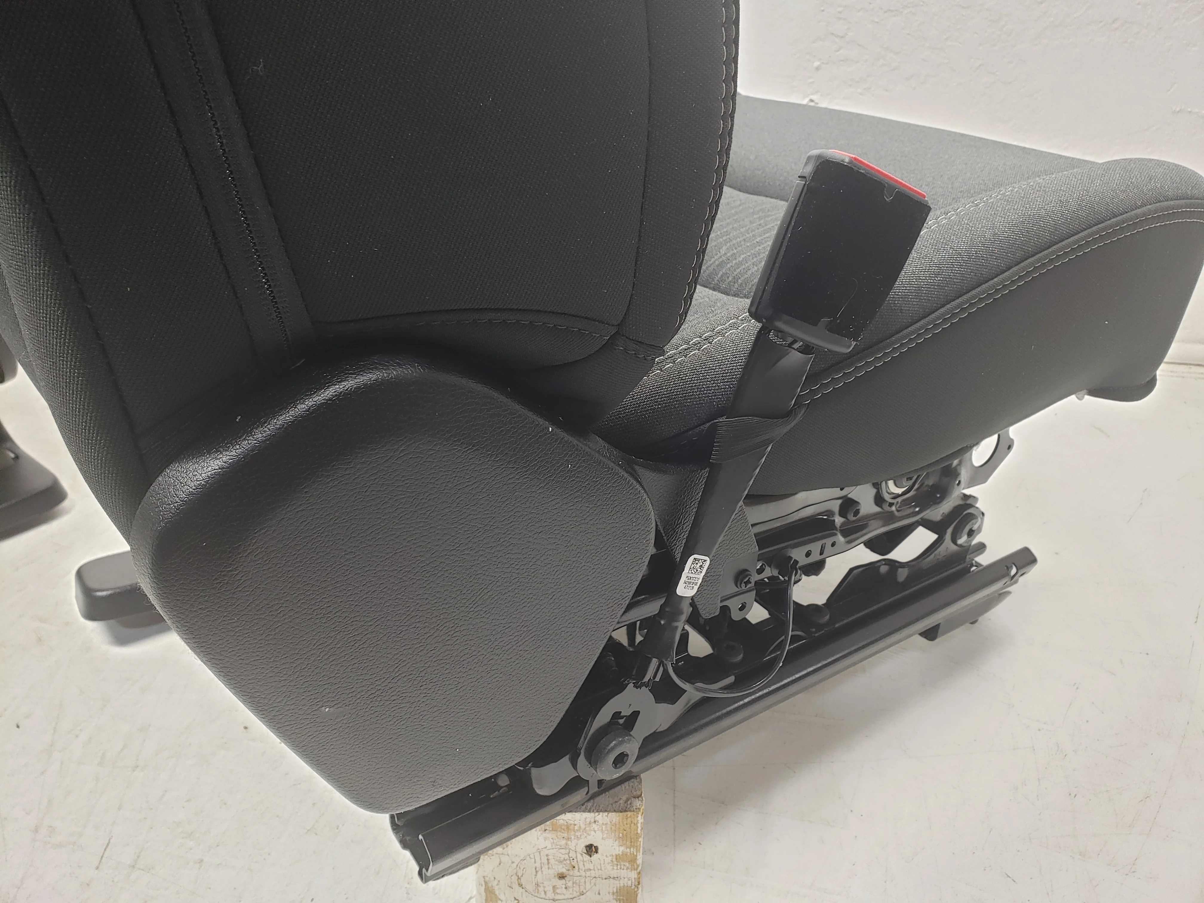 2019 - 2024 Dodge Ram Seats, Powered Heated Black Cloth, 1500 DT #1302 - Image 11