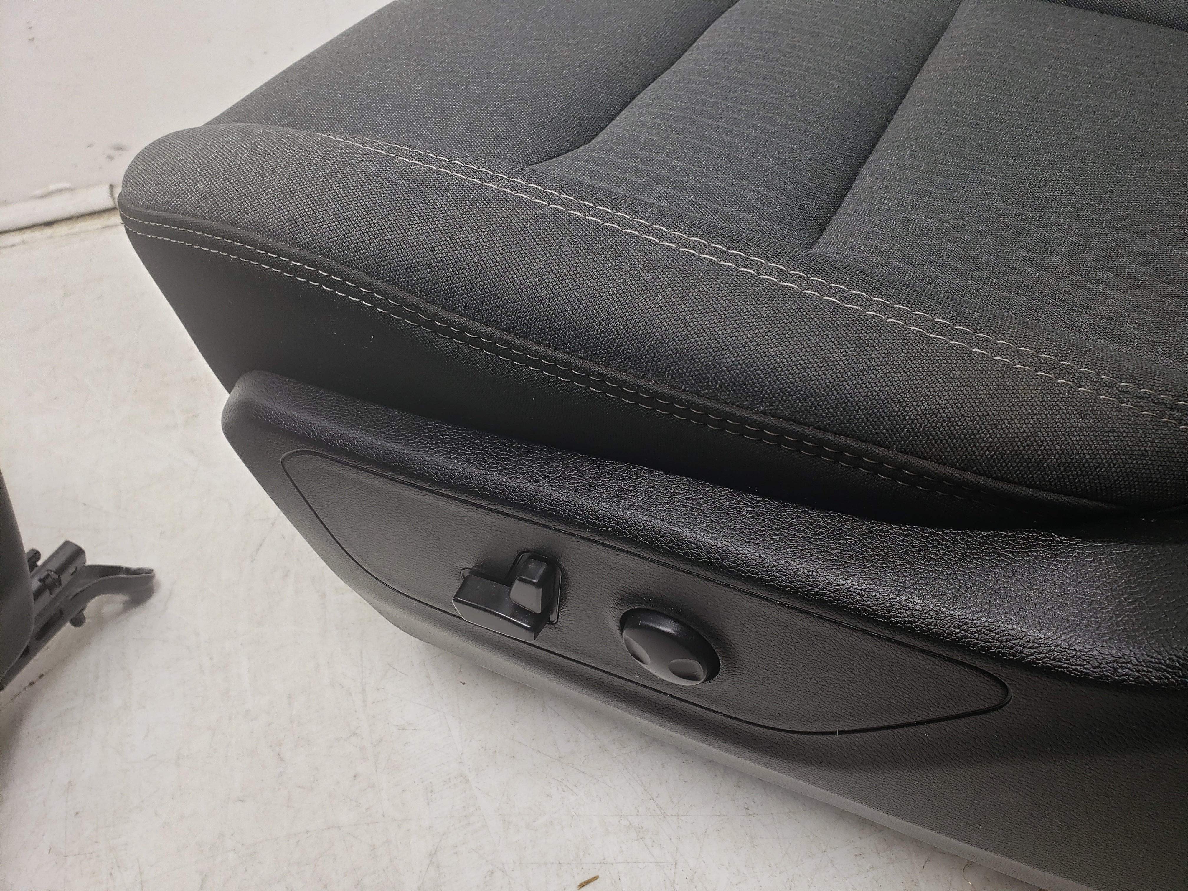 2019 - 2024 Dodge Ram Seats, Powered Heated Black Cloth, 1500 DT #1302 - Image 12