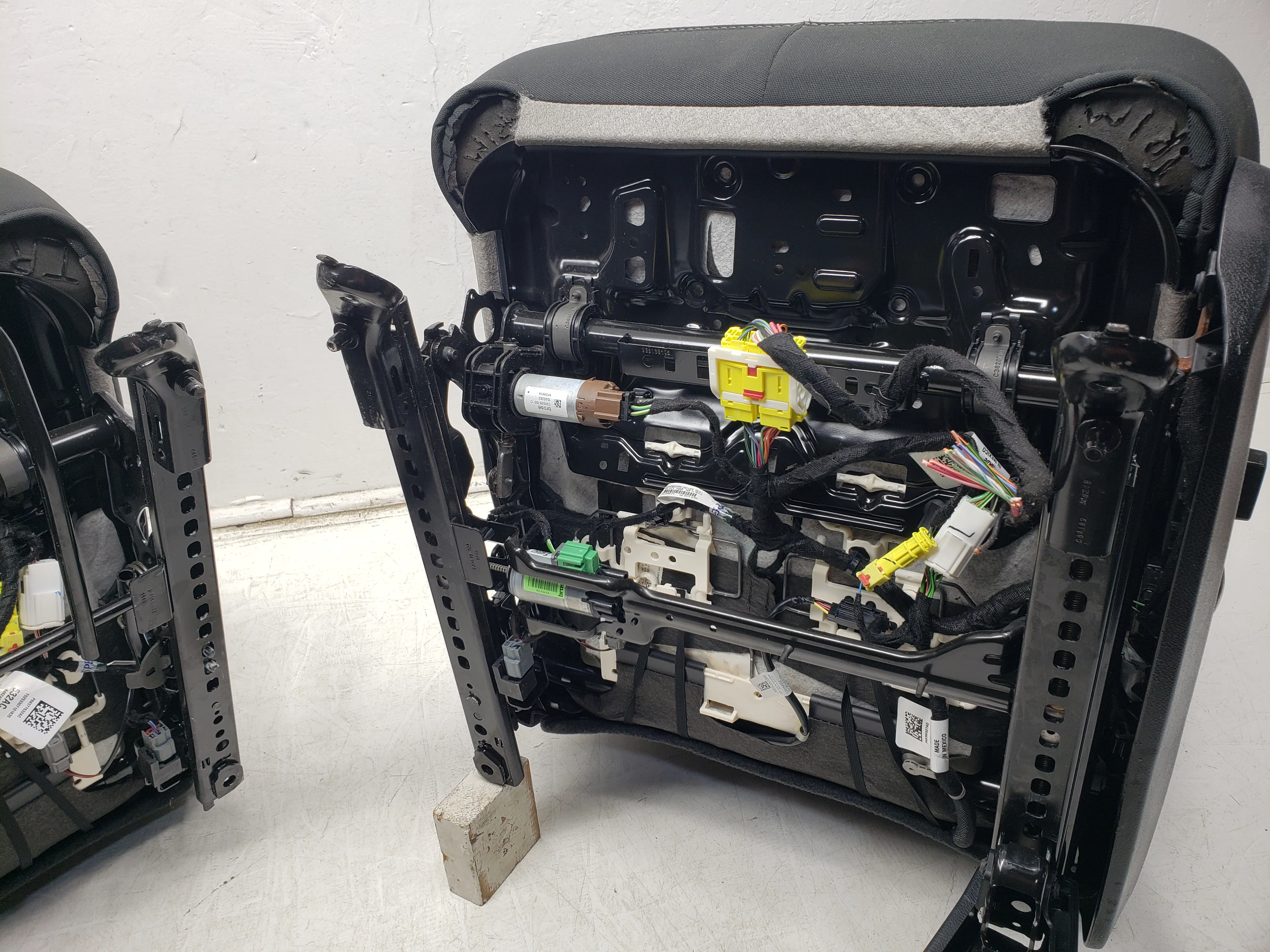 2019 - 2024 Dodge Ram Seats, Powered Heated Black Cloth, 1500 DT #1302 - Image 18