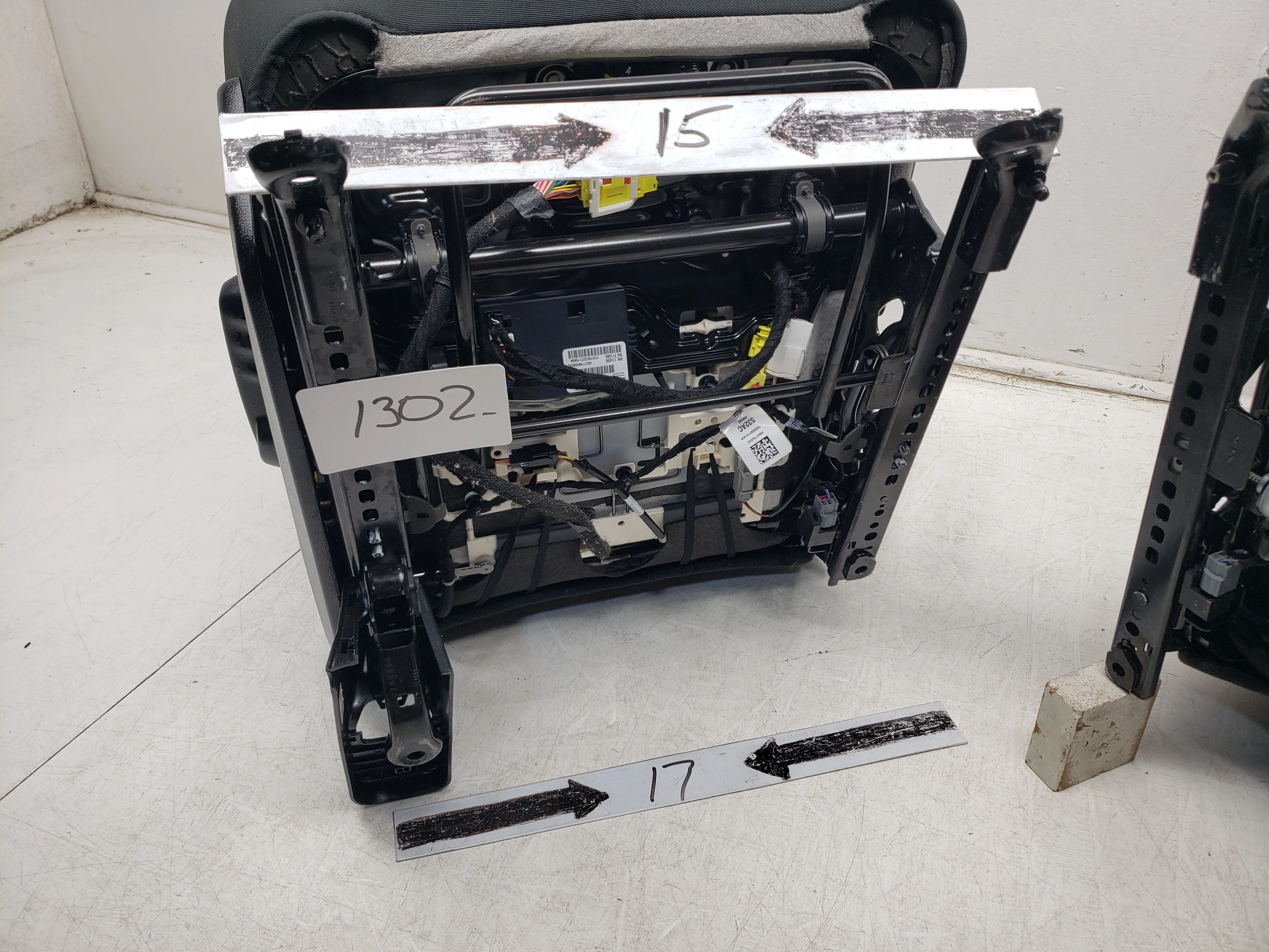 2019 - 2024 Dodge Ram Seats, Powered Heated Black Cloth, 1500 DT #1302 - Image 20