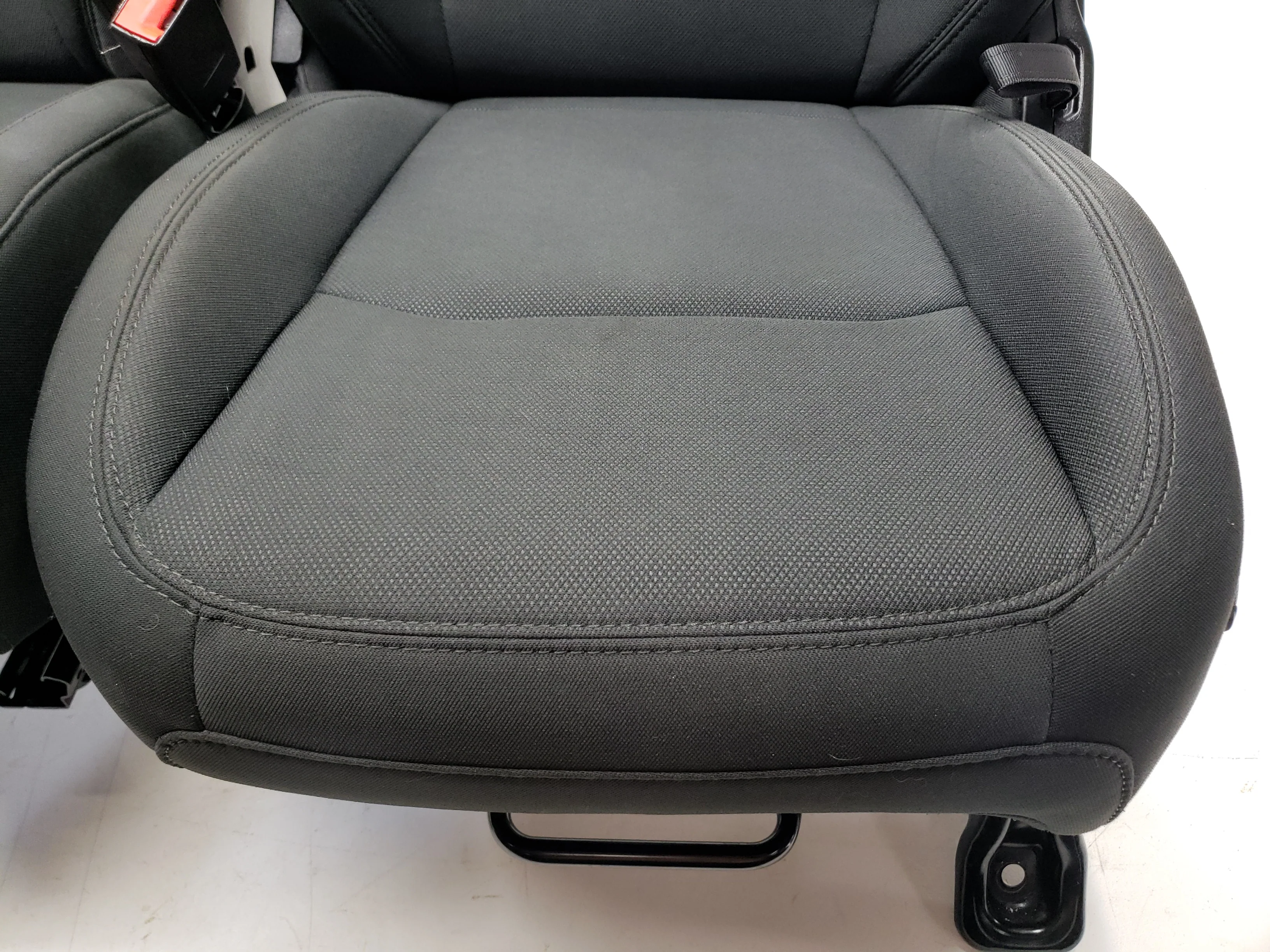 2019 - 2024 Jeep Wrangler JL Front Seats, 4 Door, Charcoal Black Cloth #1058 - Image 3