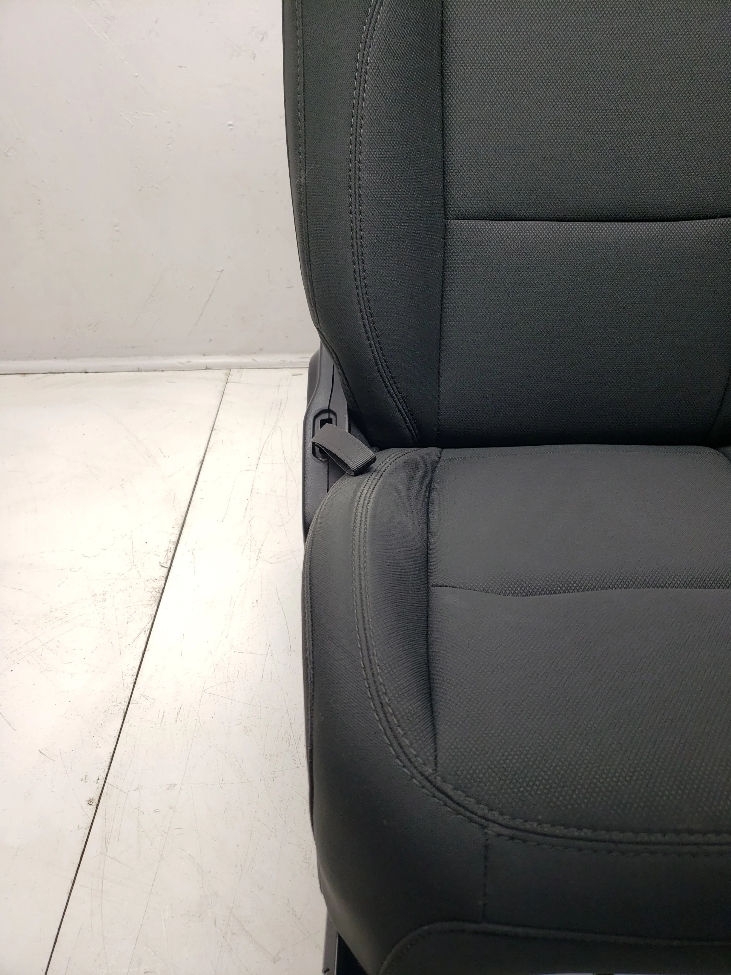 2019 - 2024 Jeep Wrangler JL Front Seats, 4 Door, Charcoal Black Cloth #1058 - Image 4
