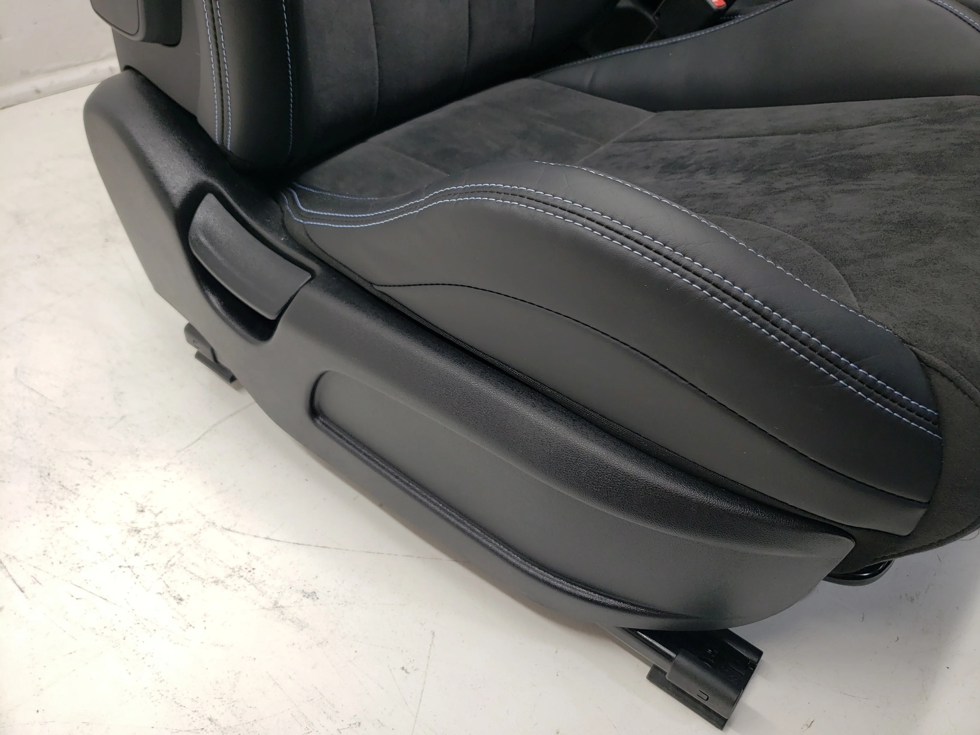 2021 - 2025 Hyundai Elantra N Seats, Black Leather N Light, Front & Rear #1649 - Image 7