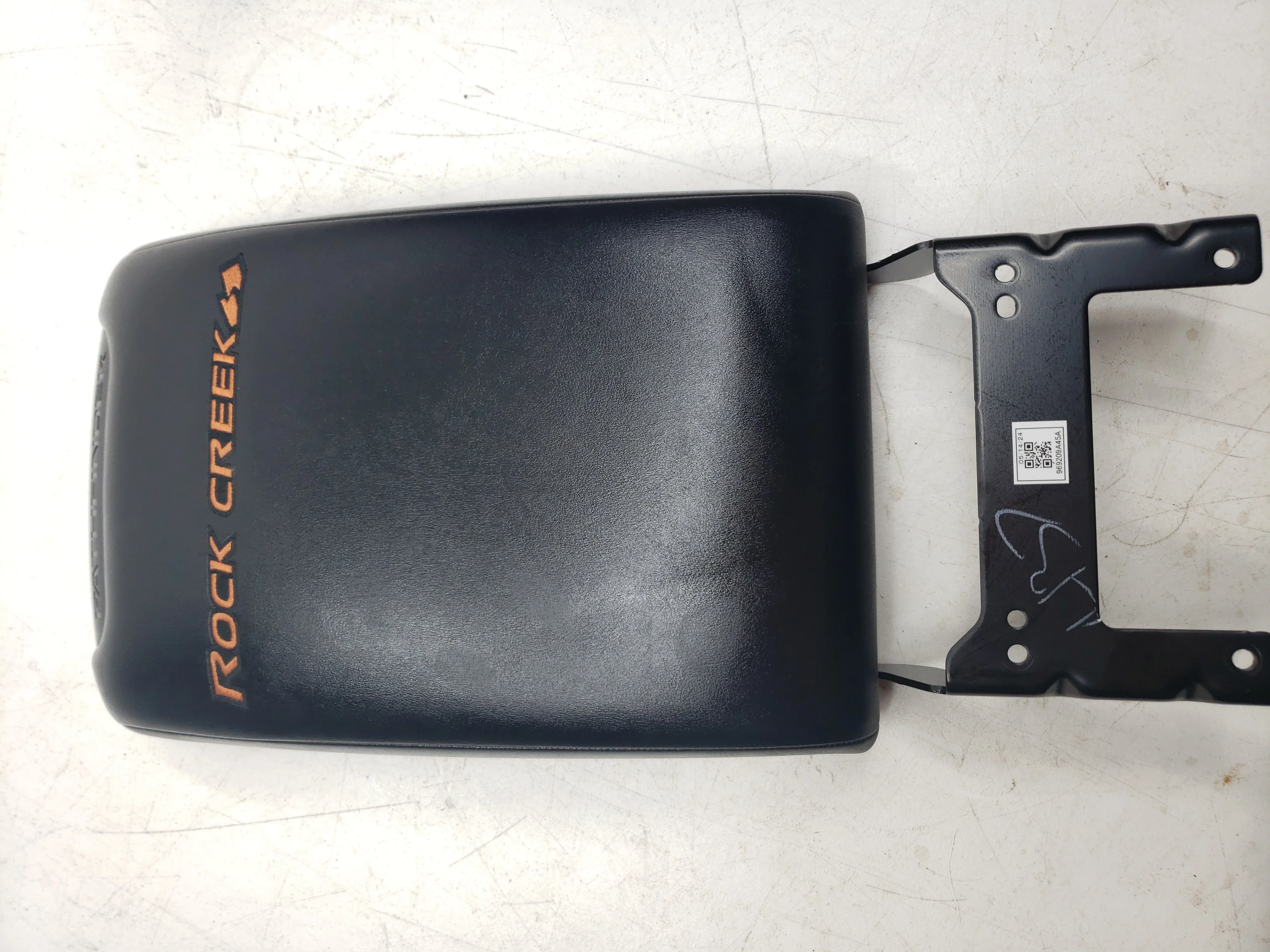 2022 - 2024 Nissan Pathfinder Rock Creek Seats, Black Leather 3 Rows #1055 - Image 13