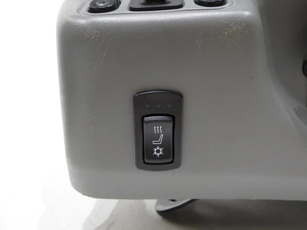 2003 - 2007 Custom Air Conditioned Ford Super Duty F250 Seats #005a - Image 13