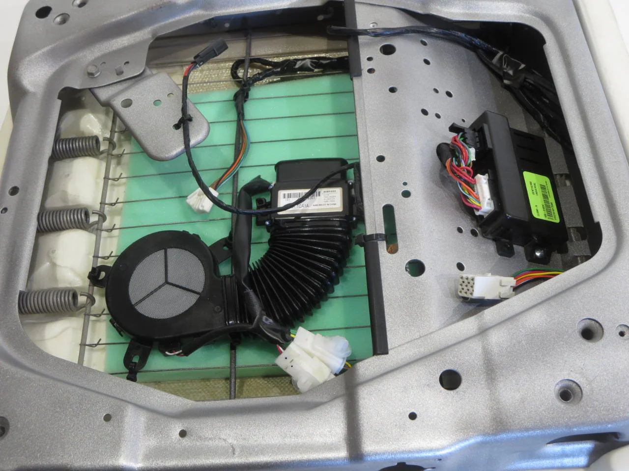 2003 - 2007 Custom Air Conditioned Ford Super Duty F250 Seats #005a - Image 19