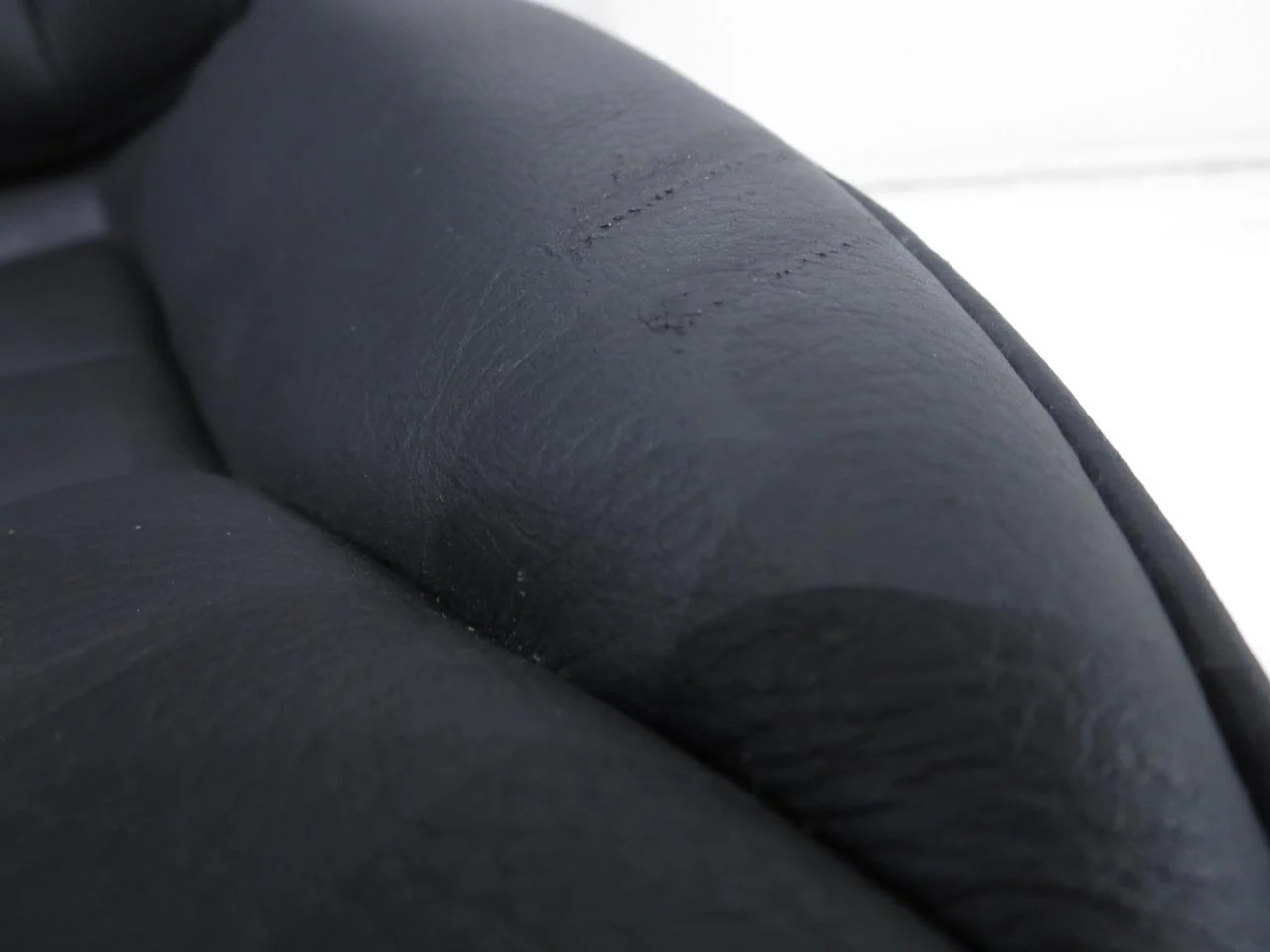 2015 - 2018 Audi Q3 Seats, Black Anthracite Leather, Powered. #9858r - Image 13