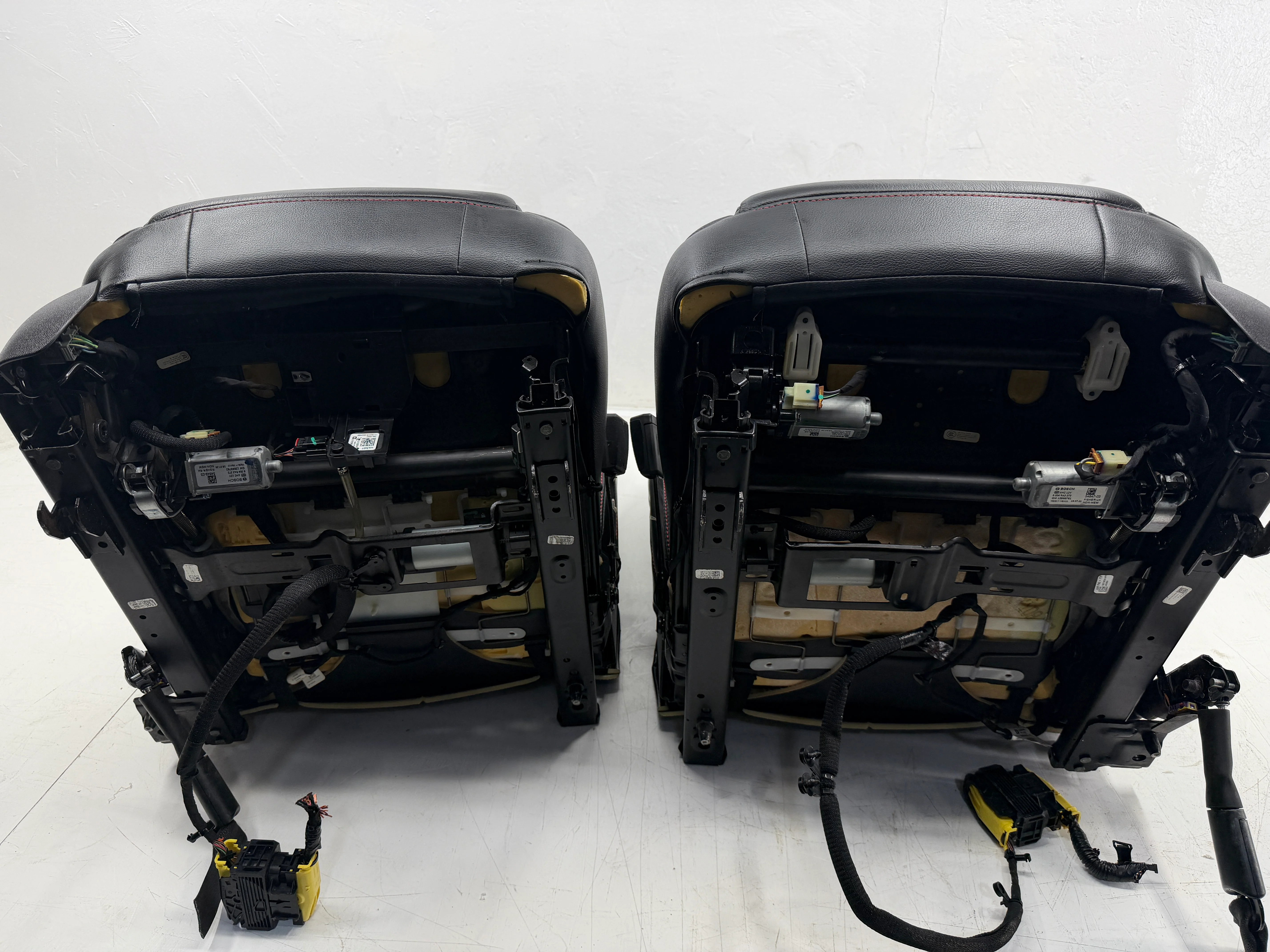 Camaro Seats 2016 - 2024, Katzkin Black and Red Leather Powered #3071 - Image 14