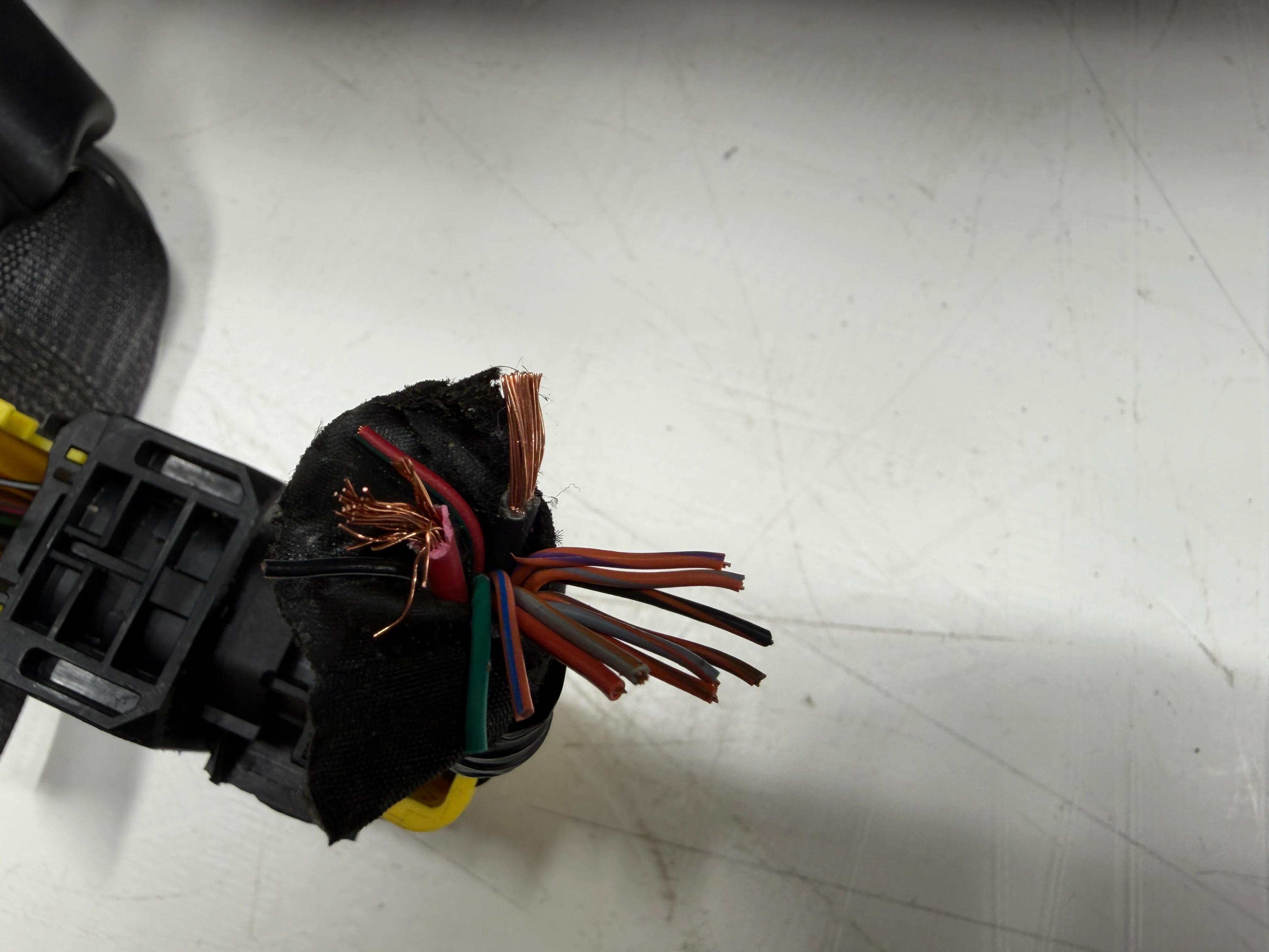 Camaro Seats 2016 - 2024, Katzkin Black and Red Leather Powered #3071 - Image 15