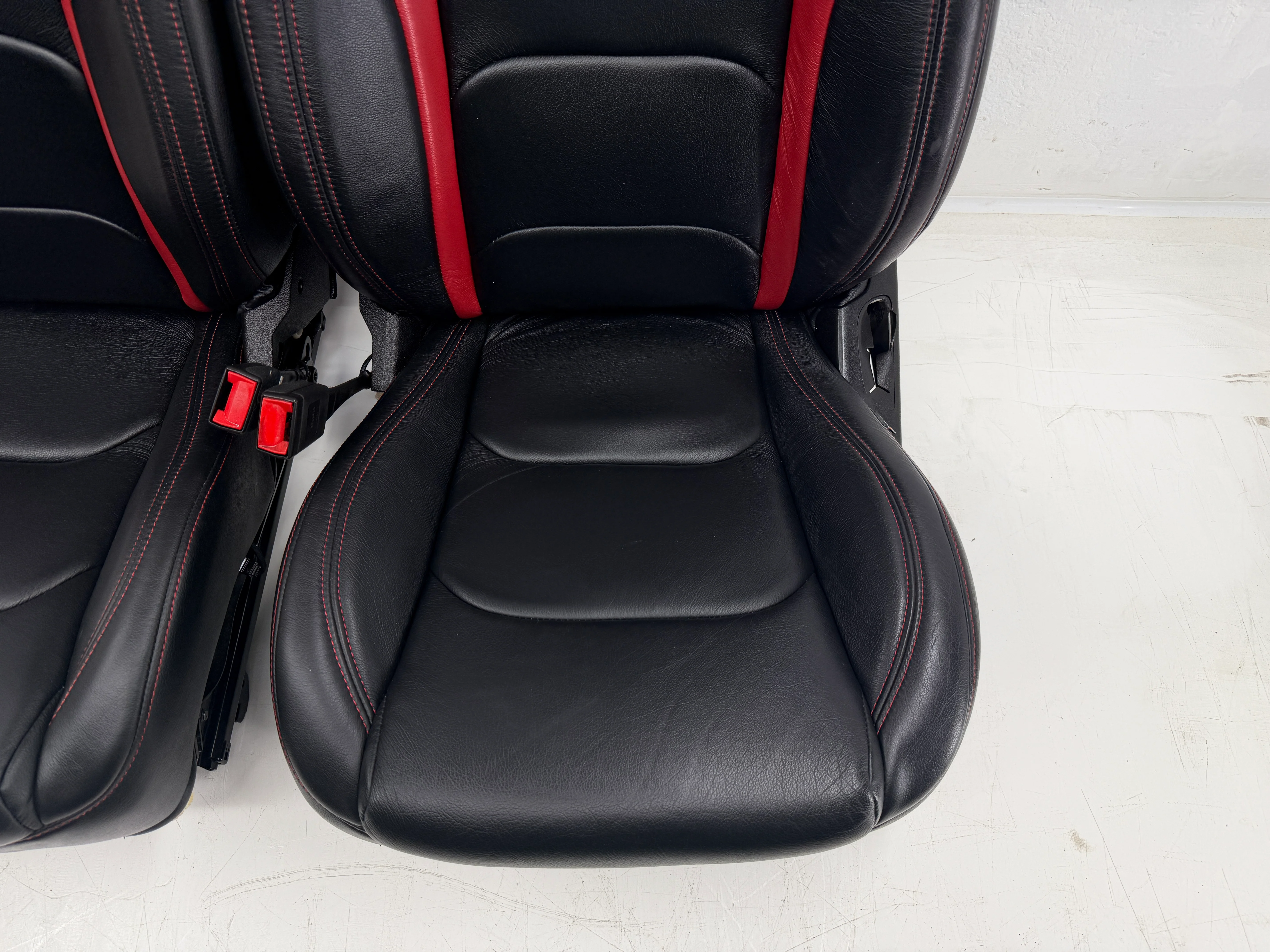 Camaro Seats 2016 - 2024, Katzkin Black and Red Leather Powered #3071 - Image 8