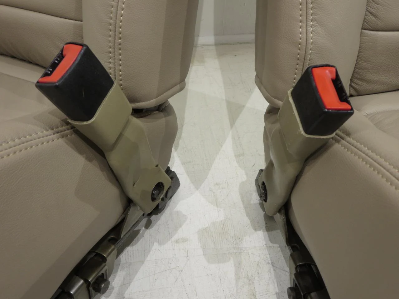 Ford Super Duty Seats 1999-2007, Custom Built Katzkin Leather Seats - Image 9