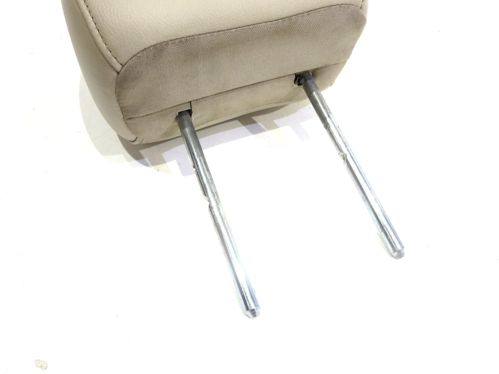 Headrest | F150 2004-2008 | Leather | Light Parchment | Height Adjustable - Image 4