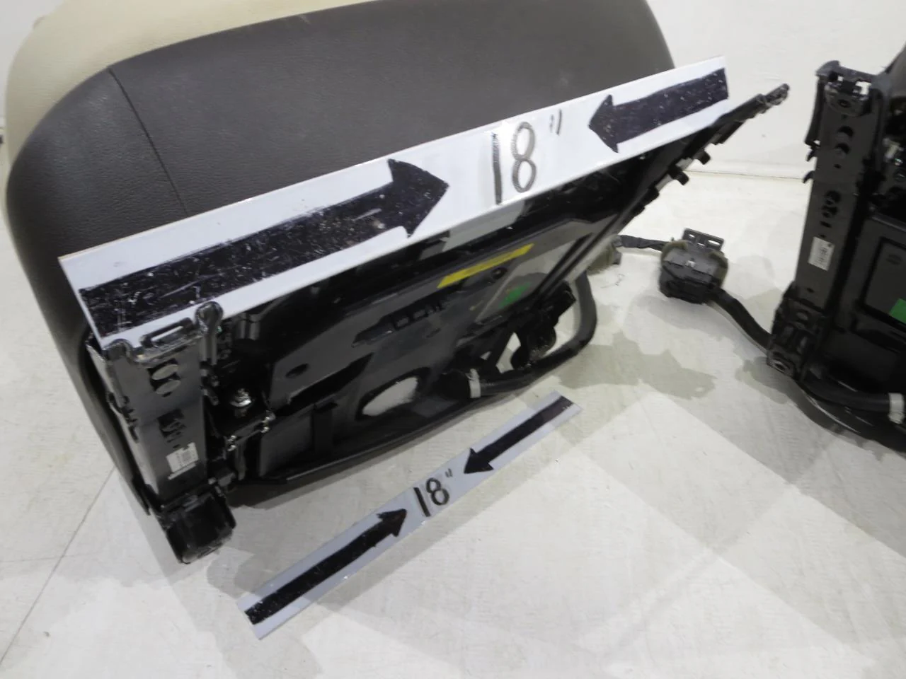 Kia K900 Seats 2015-2017 Beige Leather, Heated & Ventilated #7899i - Image 16