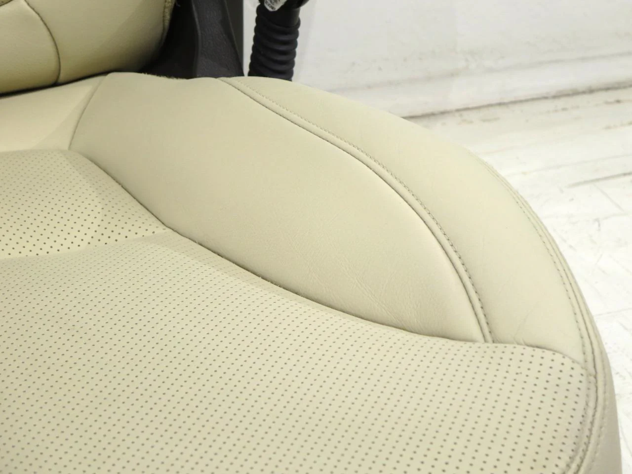 Kia K900 Seats 2015-2017 Beige Leather, Heated & Ventilated #7899i - Image 9