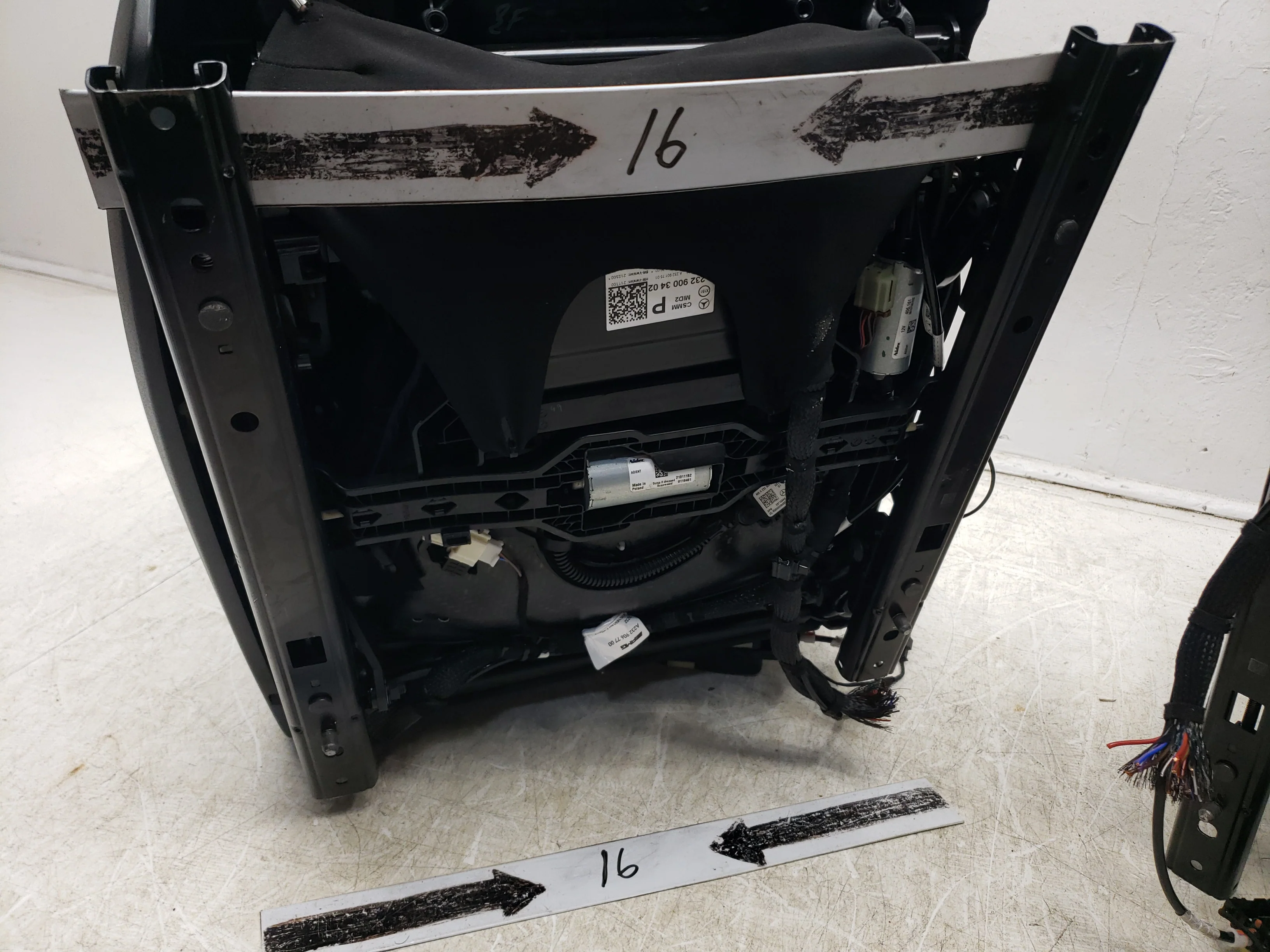 Mercedes AMG SL Seats 2022-2025, Dynamic R232 with AIR SCARF #1595 - Image 18