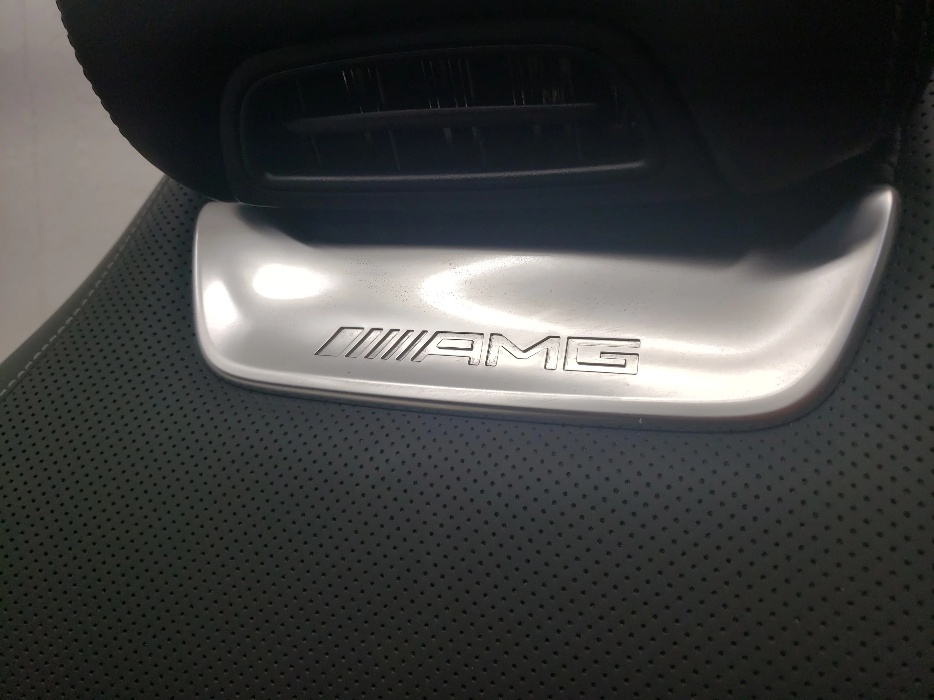 Mercedes AMG SL Seats 2022-2025, Dynamic R232 with AIR SCARF #1595 - Image 8