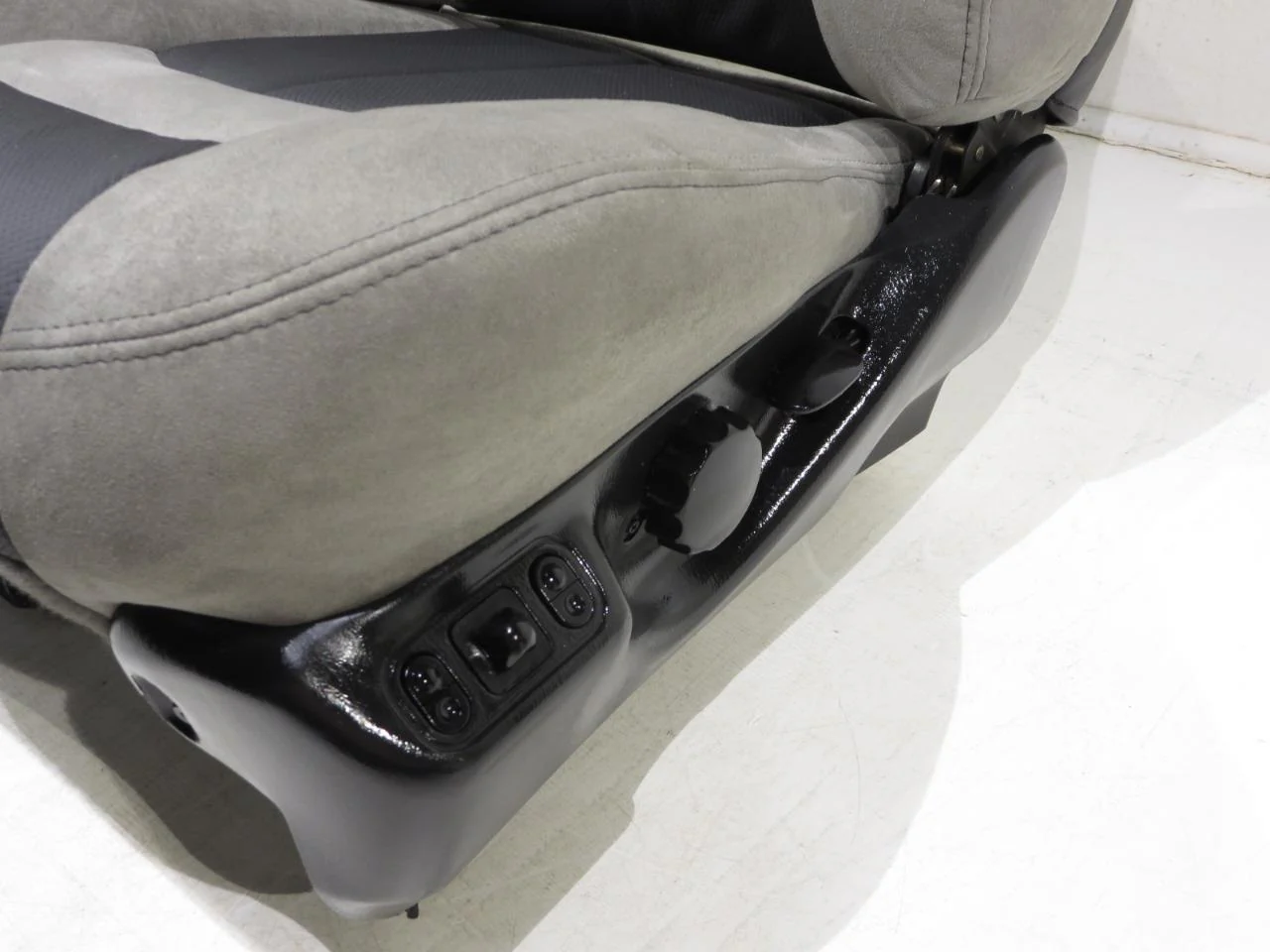 1997 - 2004 Ford F150 Svt Lightning Seats, Custom Made - Image 8