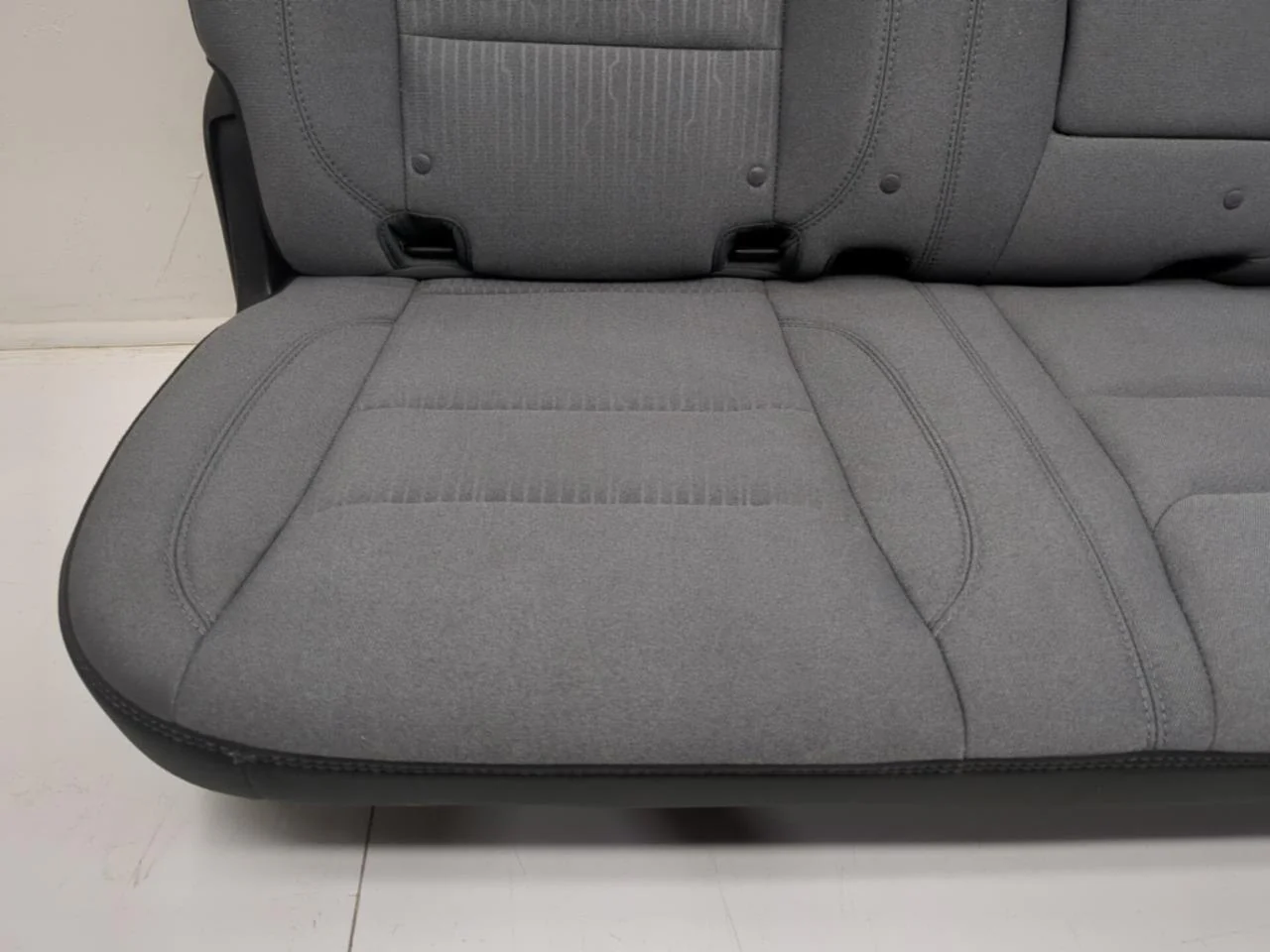 2019 - 2024 Ram 1500 Crew Cab Rear Seats Gray Cloth. #644i - Image 5