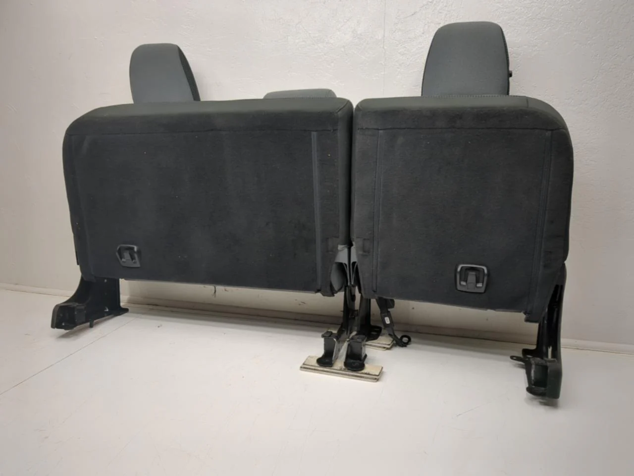 2019 - 2024 Ram 1500 Crew Cab Rear Seats Gray Cloth. #644i - Image 9