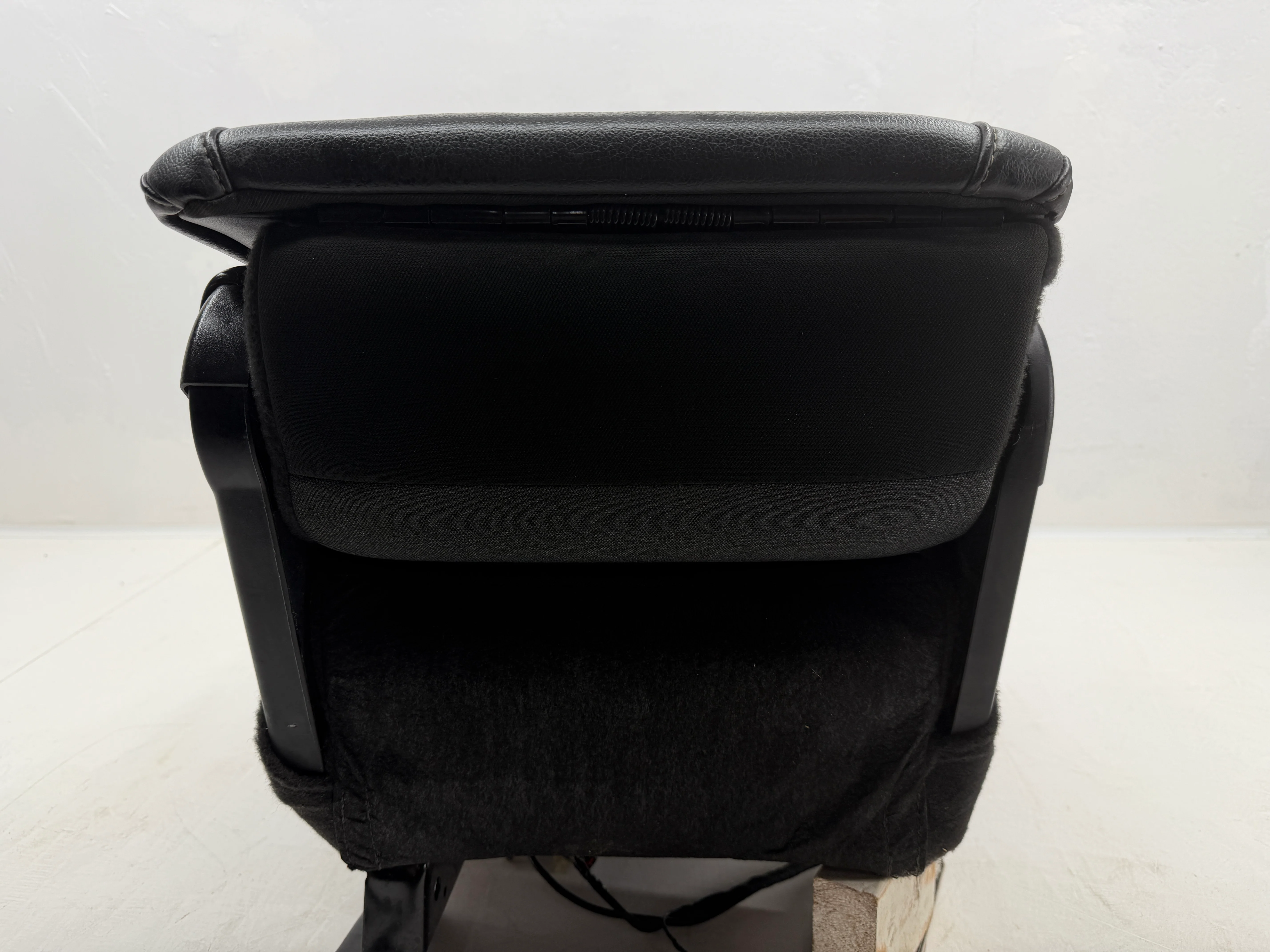 Ram Jump Seat, 2019-2024 Gray Cloth Console, upper Storage #3034 - Image 12