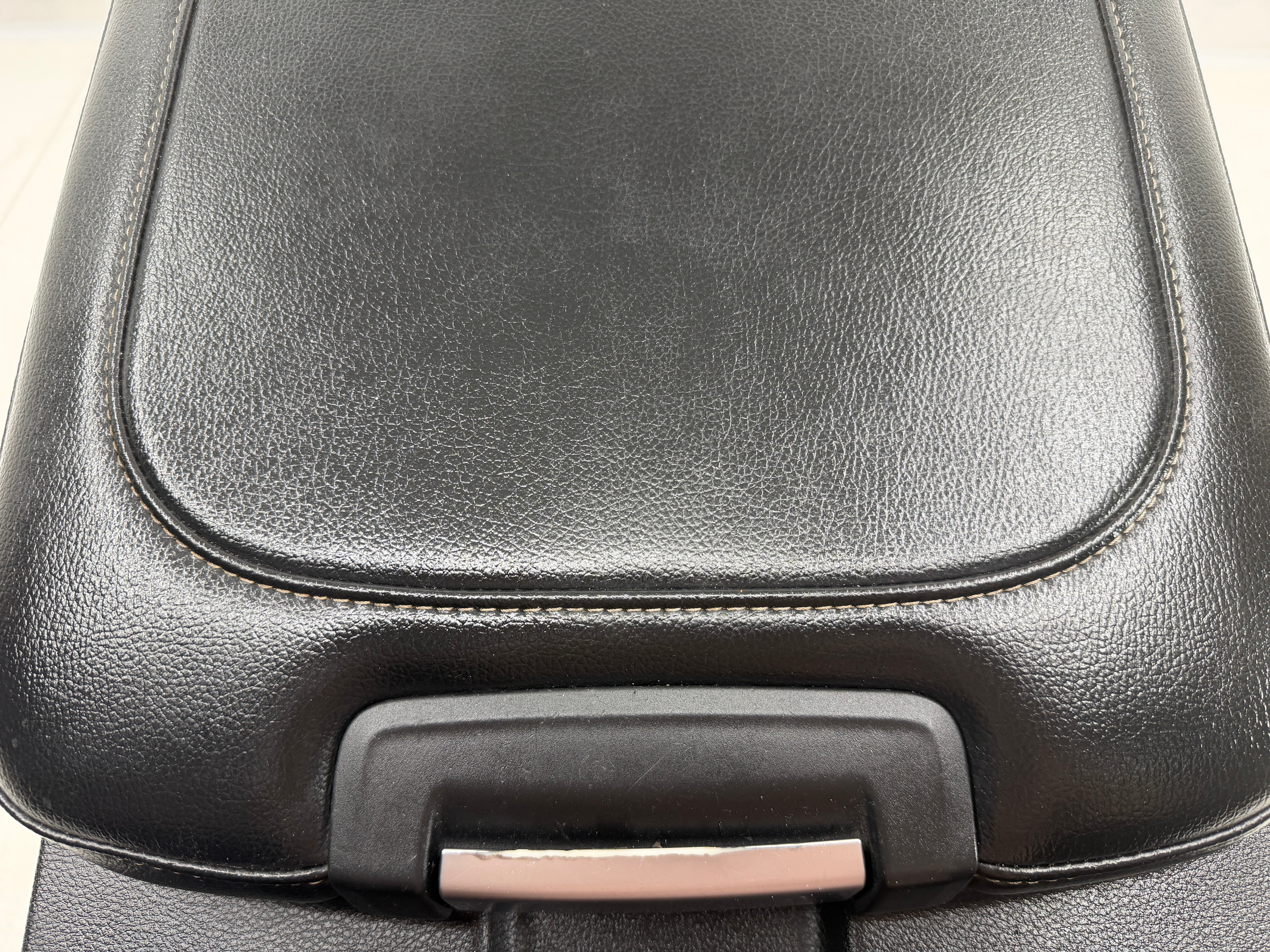 Ram Jump Seat, 2019-2024 Gray Cloth Console, upper Storage #3034 - Image 13