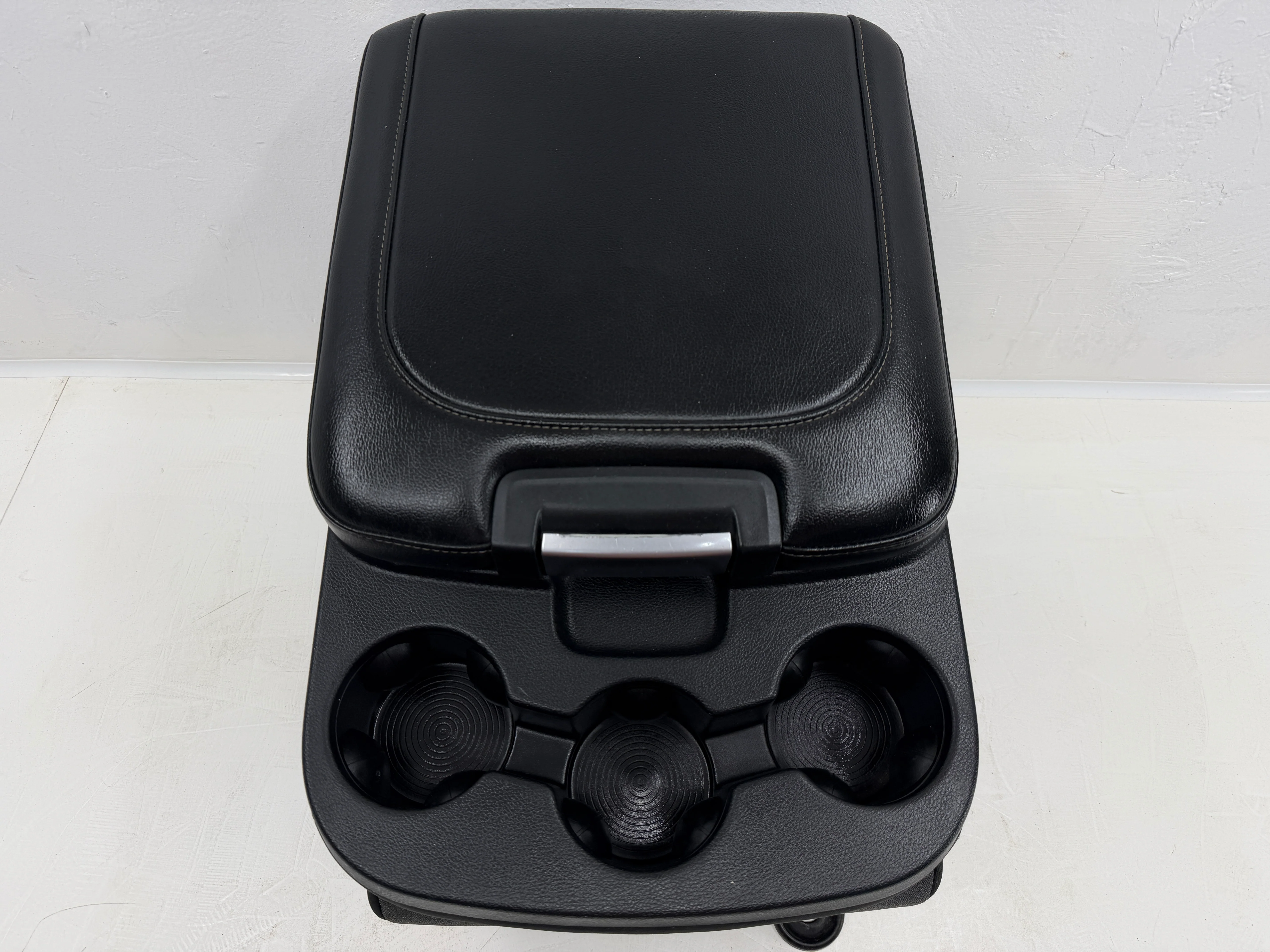 Ram Jump Seat, 2019-2024 Gray Cloth Console, upper Storage #3034 - Image 5